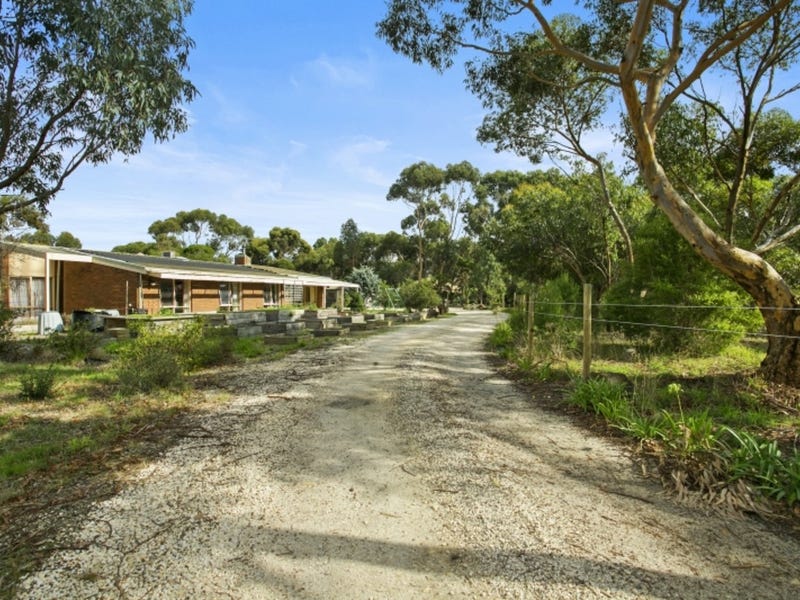 Listing image for 7 Kalkarra Crescent, MOUNT DUNEED  VIC  3217