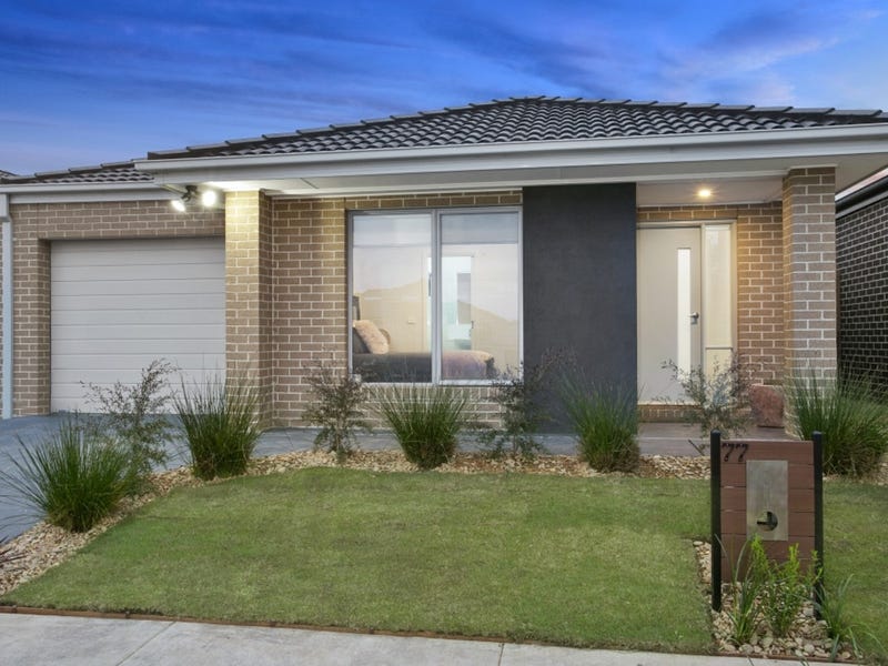 77 Golden Wattle Drive