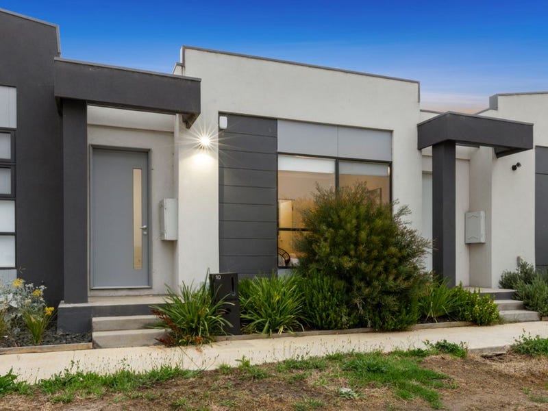 Listing image for 10 Oleary Walk, CHARLEMONT  VIC  3217