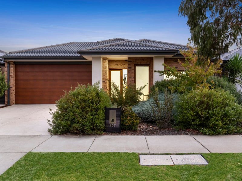 207 Warralily Boulevard