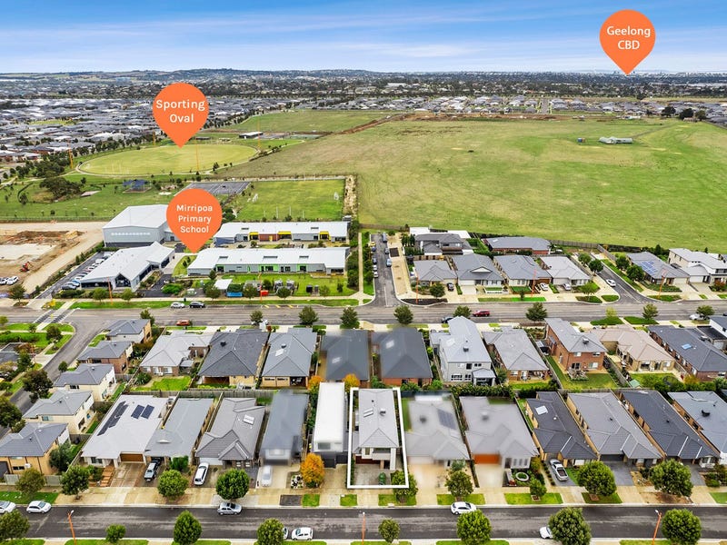 13 Golden Wattle Drive