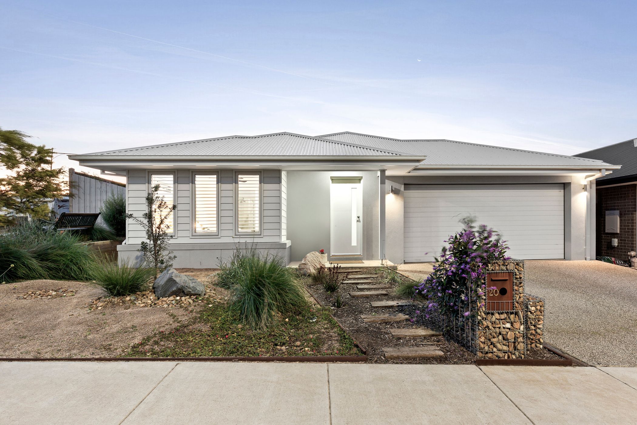 Listing image for 20 Shoalhaven Boulevard, MOUNT DUNEED  VIC  3217
