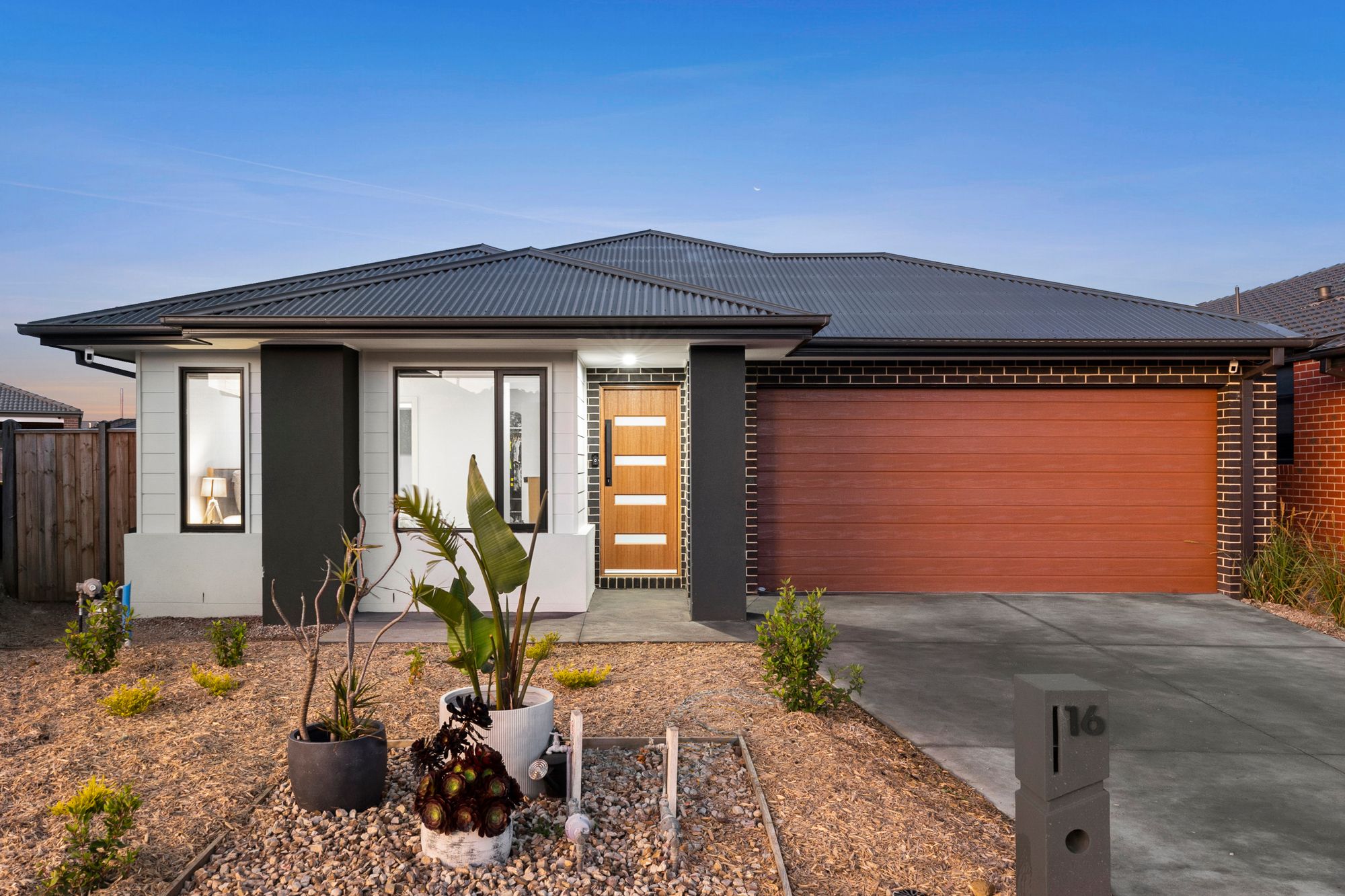 Listing image for 16 Dogwood Street, MOUNT DUNEED  VIC  3217