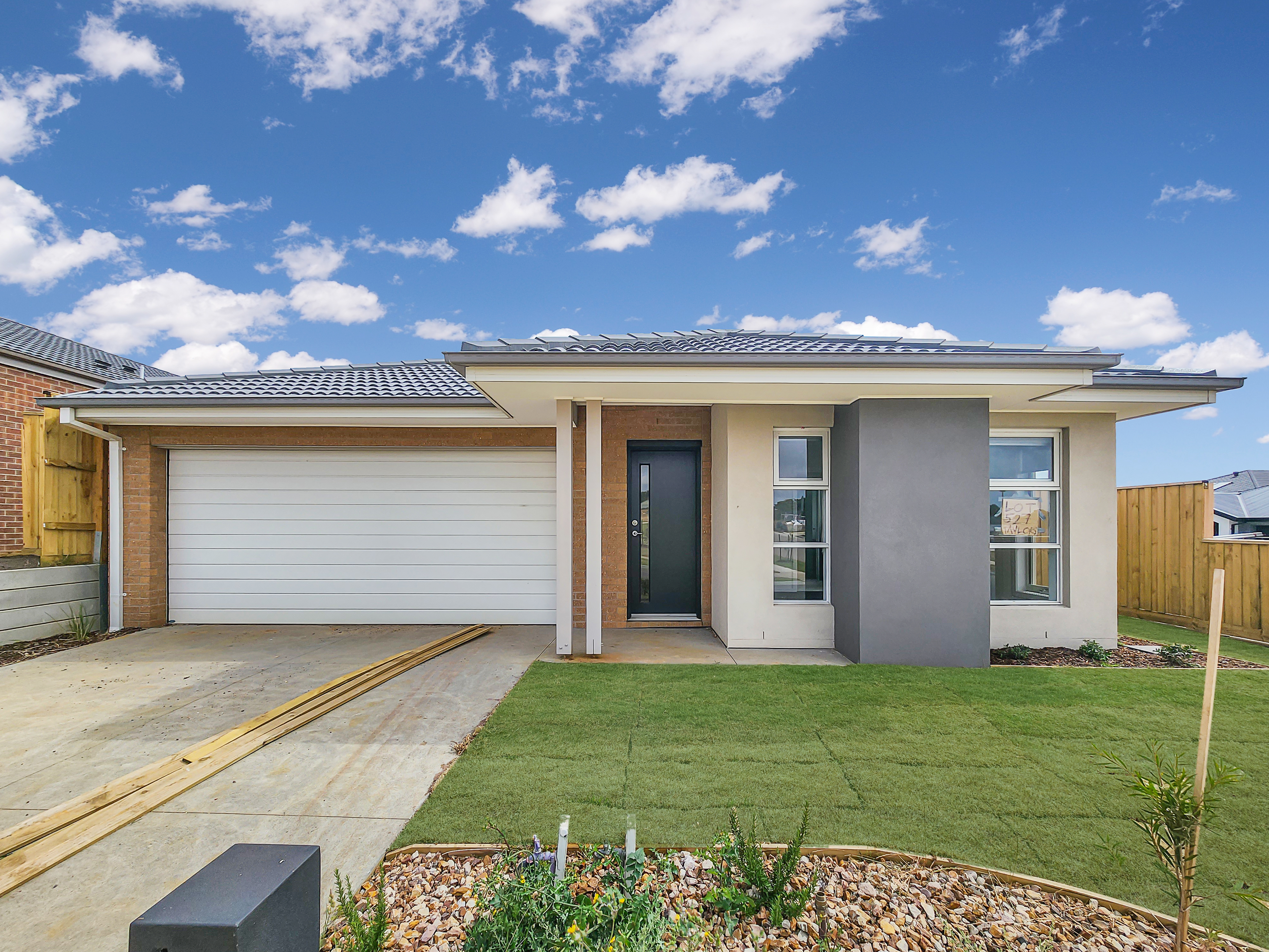 Listing image for 2 Taylors Circuit, CHARLEMONT  VIC  3217