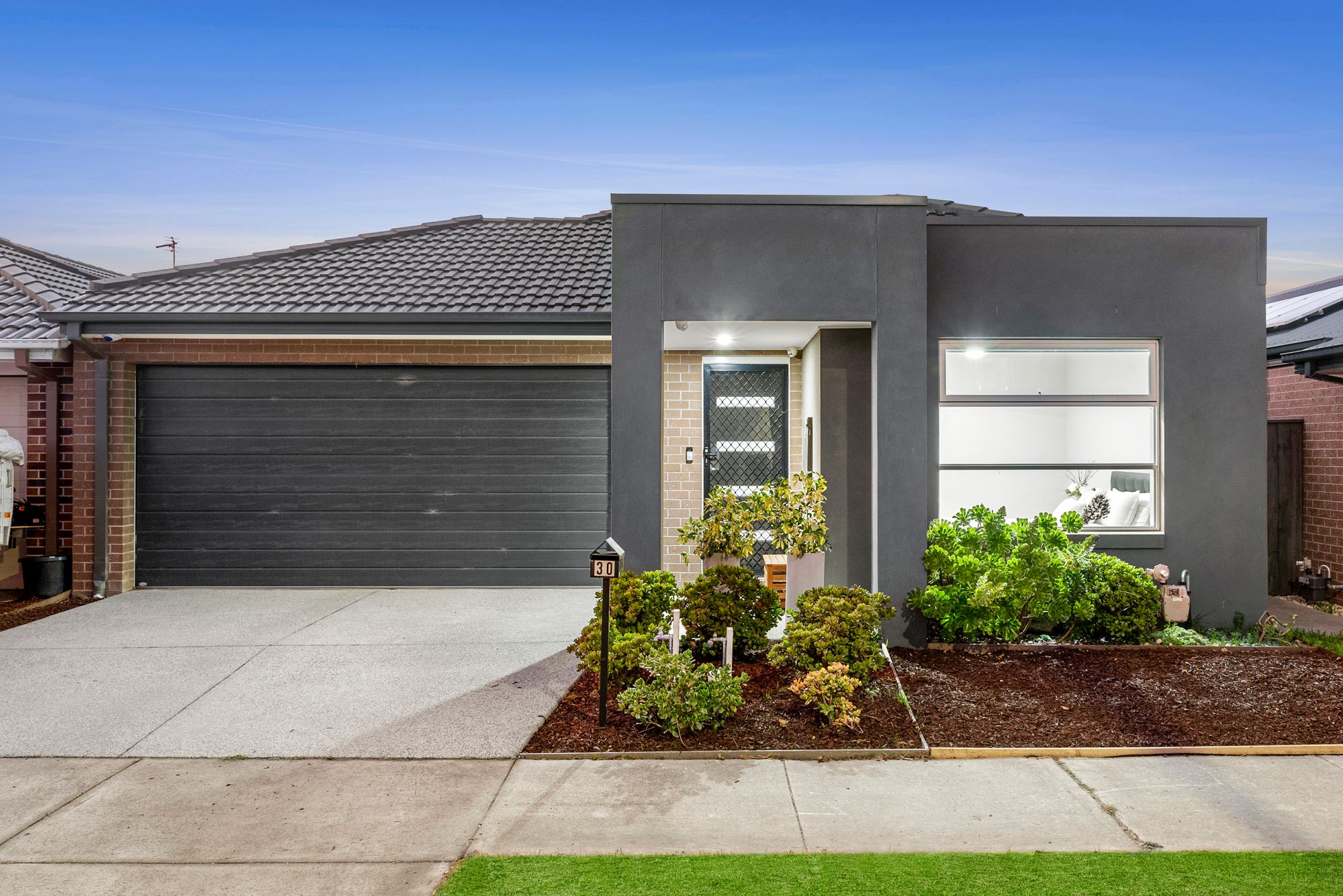 Listing image for 30 Oakdale Street, CHARLEMONT  VIC  3217