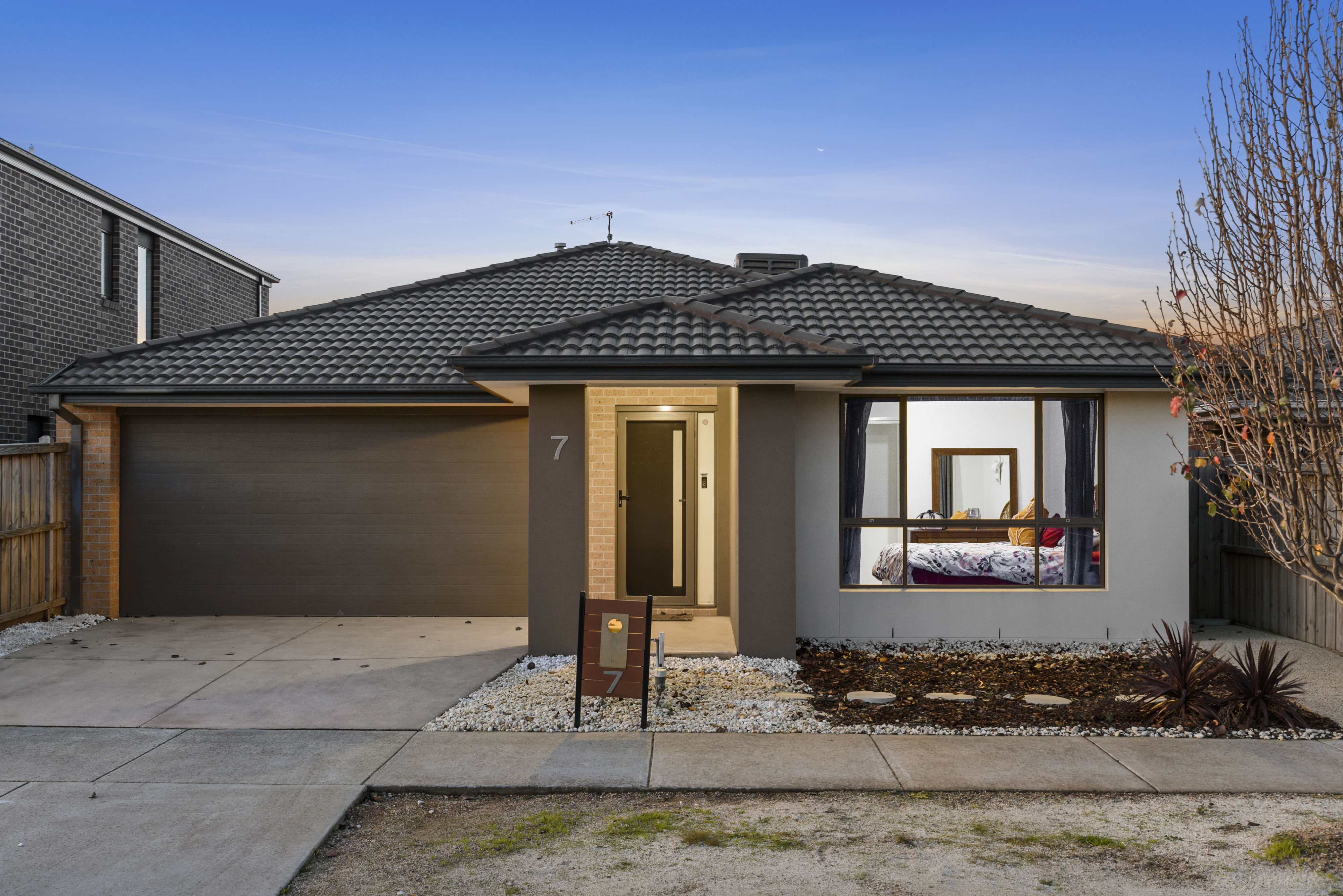 Listing image for 7 Winterfell Road, CHARLEMONT  VIC  3217