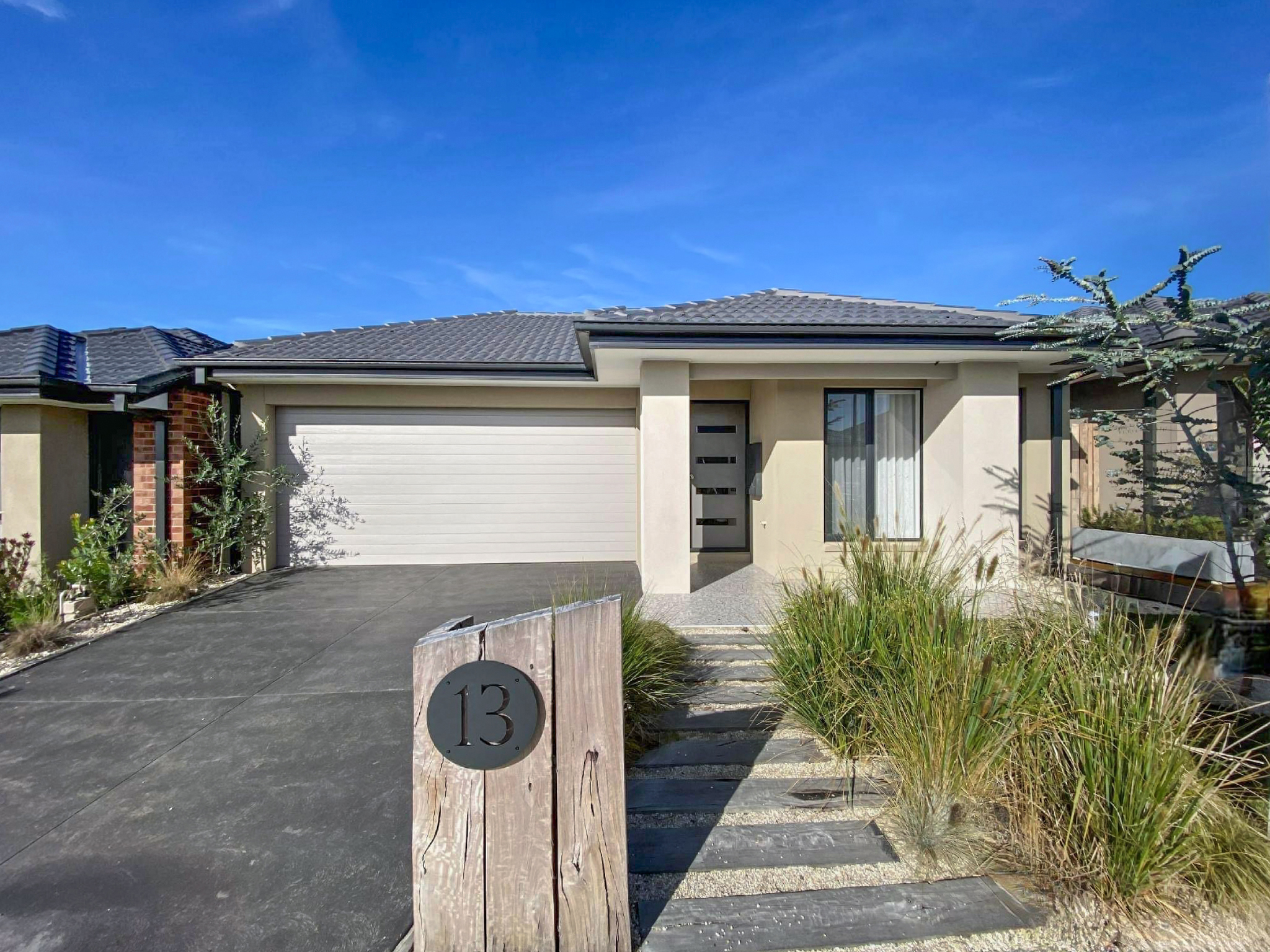 Listing image for 13 Chateau Way, MOUNT DUNEED  VIC  3217