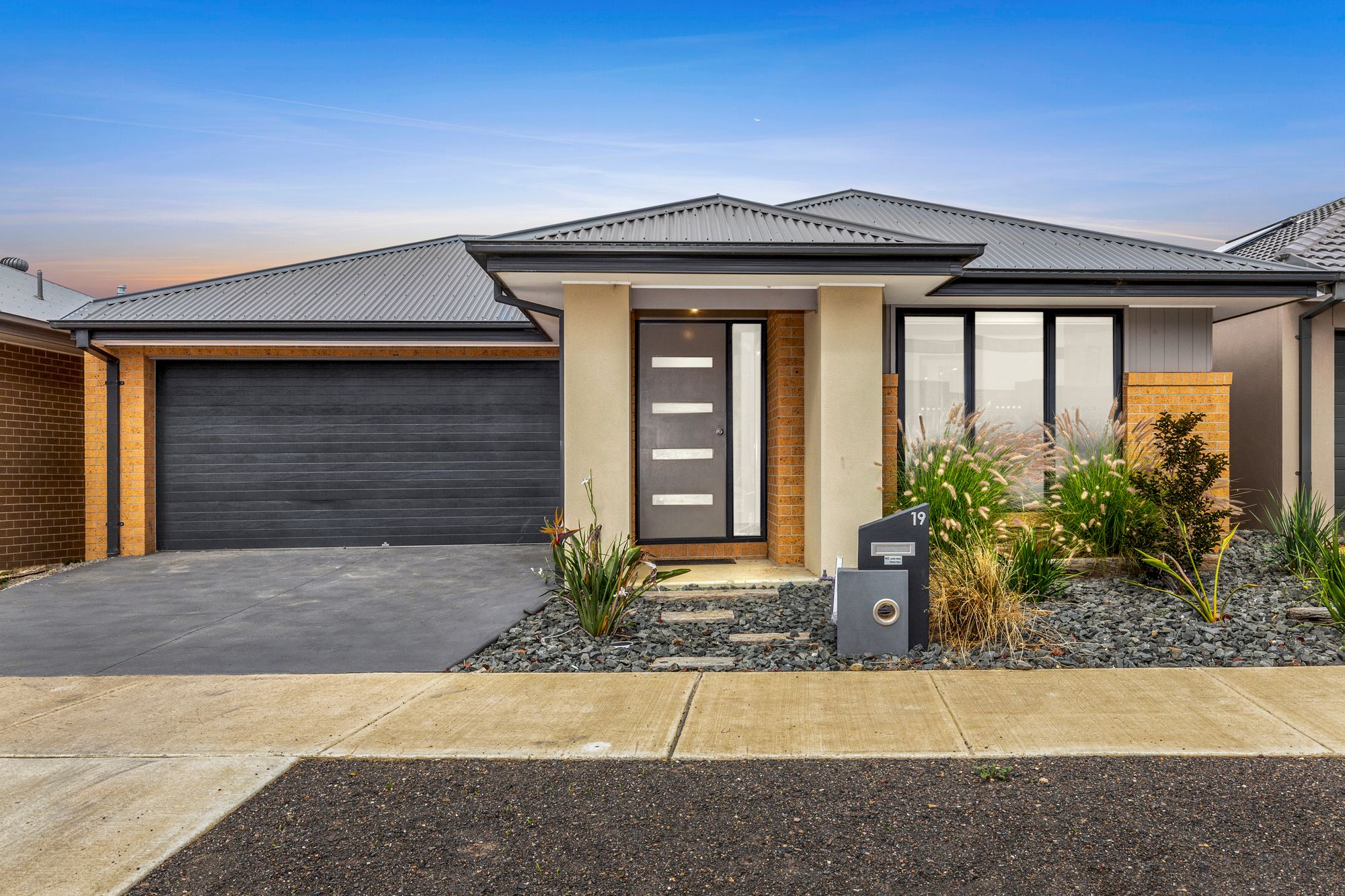 Listing image for 19 Mulberry Street, ARMSTRONG CREEK  VIC  3217