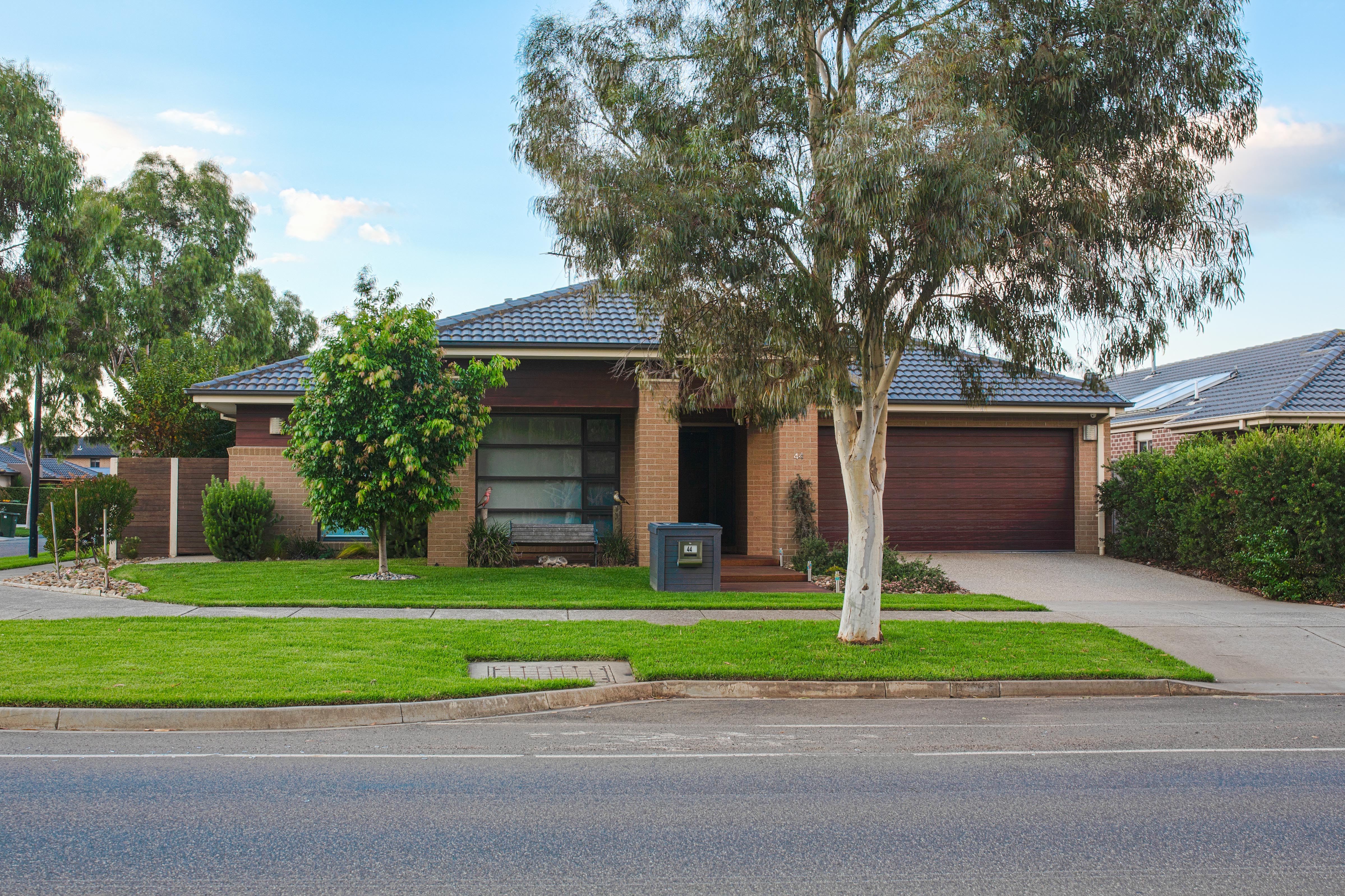 44 Warralily Boulevard