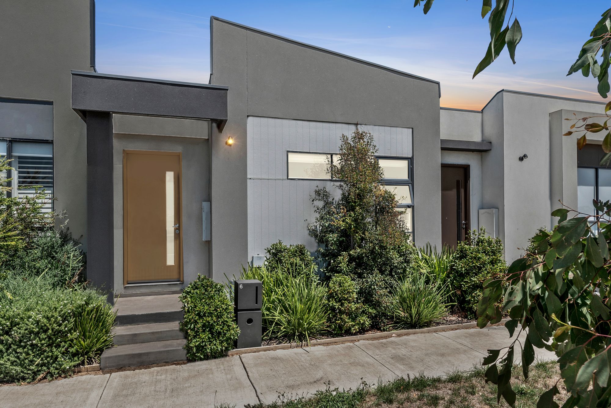 Listing image for 6 Oleary Walk, CHARLEMONT  VIC  3217