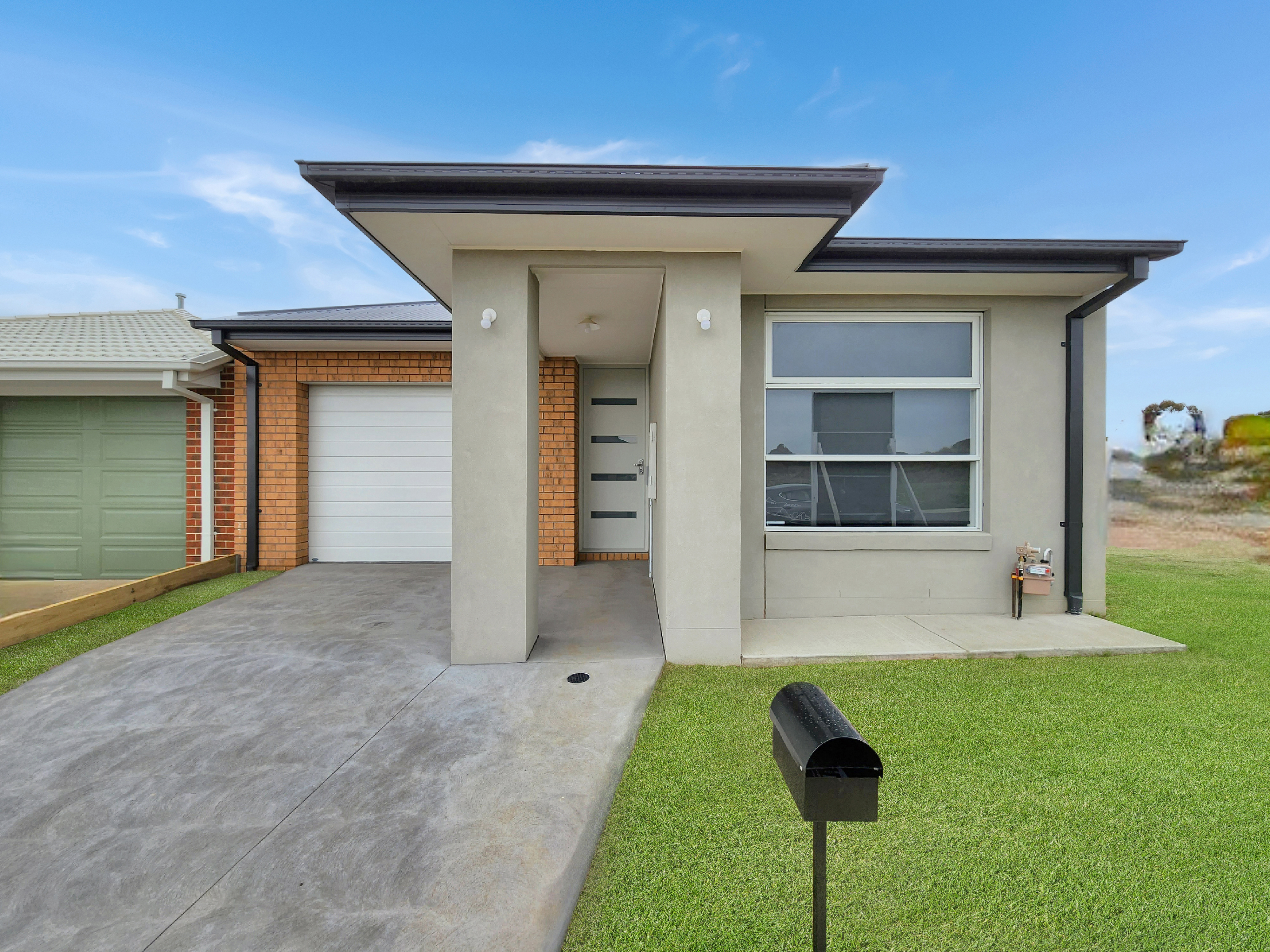 Listing image for 19 Kashmir Road, CHARLEMONT  VIC  3217