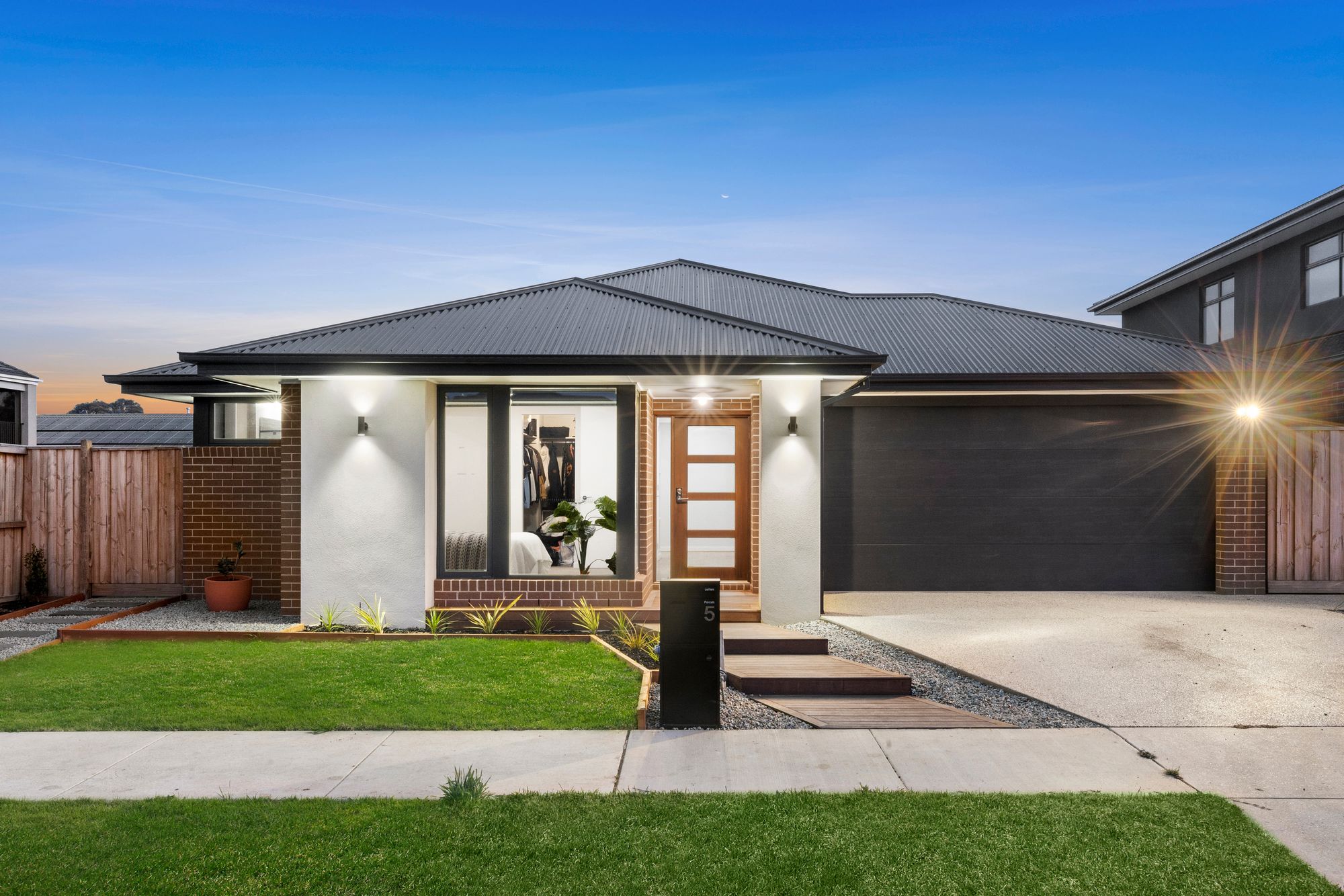 Listing image for 5 Dogwood Street, MOUNT DUNEED  VIC  3217