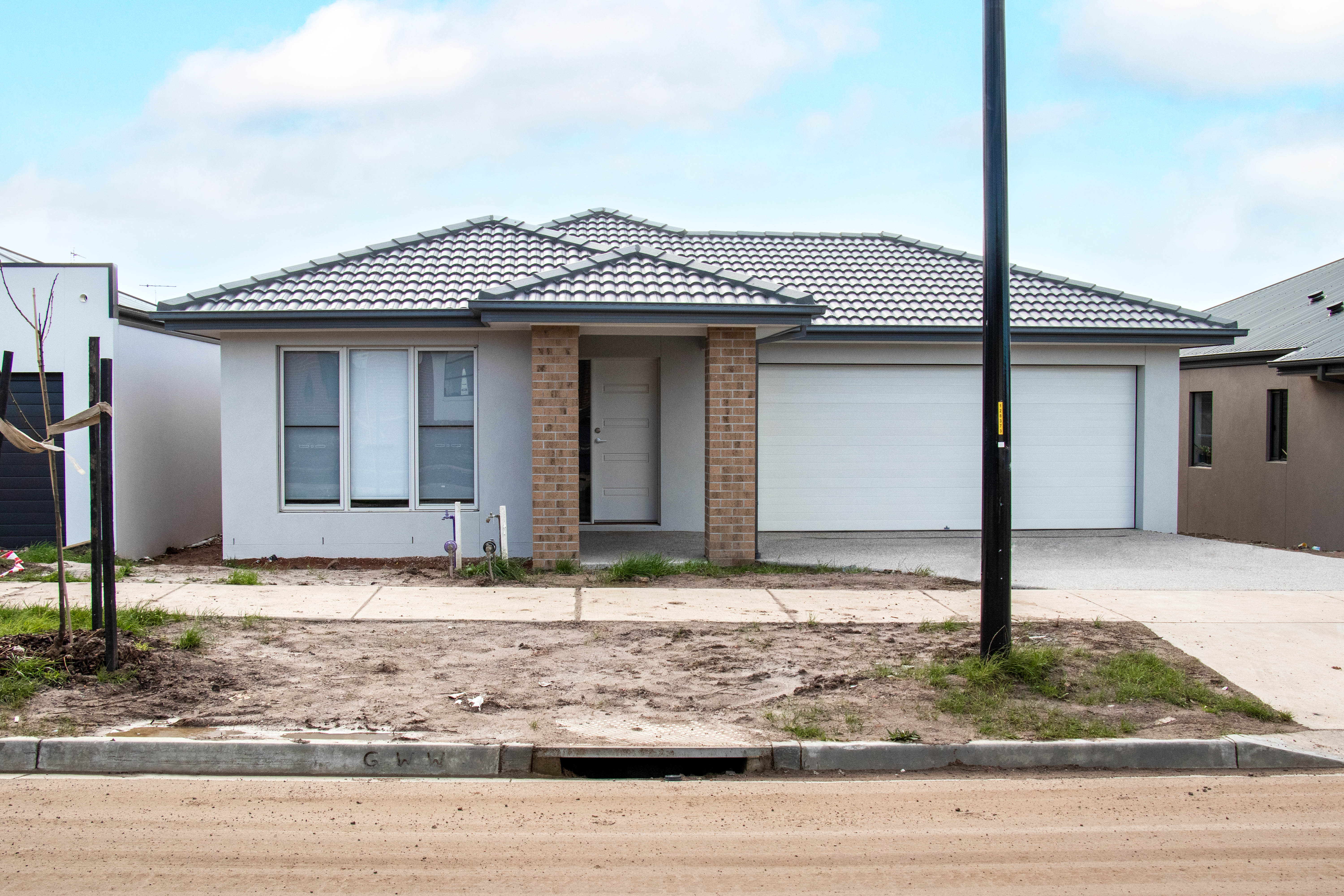 Listing image for 19 Vasse Circuit, MOUNT DUNEED  VIC  3217