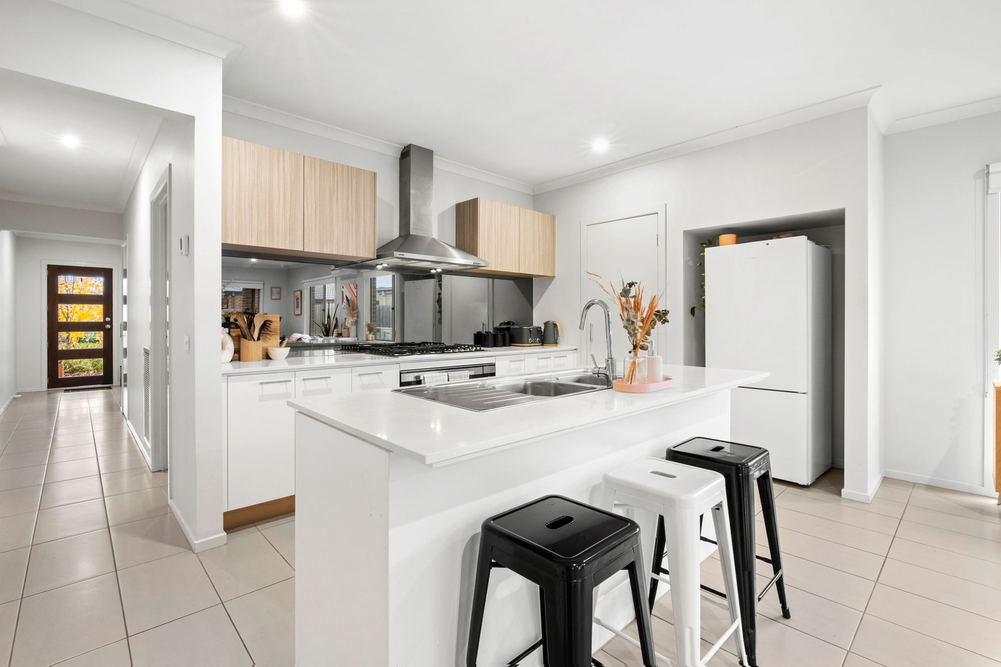 Listing image for 33 Ross Street, ARMSTRONG CREEK  VIC  3217