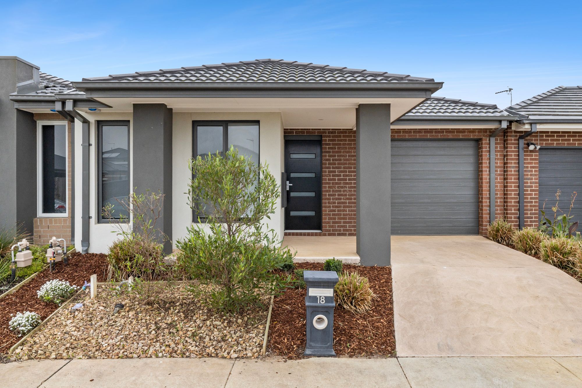 Listing image for 18 Baratheon Road, CHARLEMONT  VIC  3217