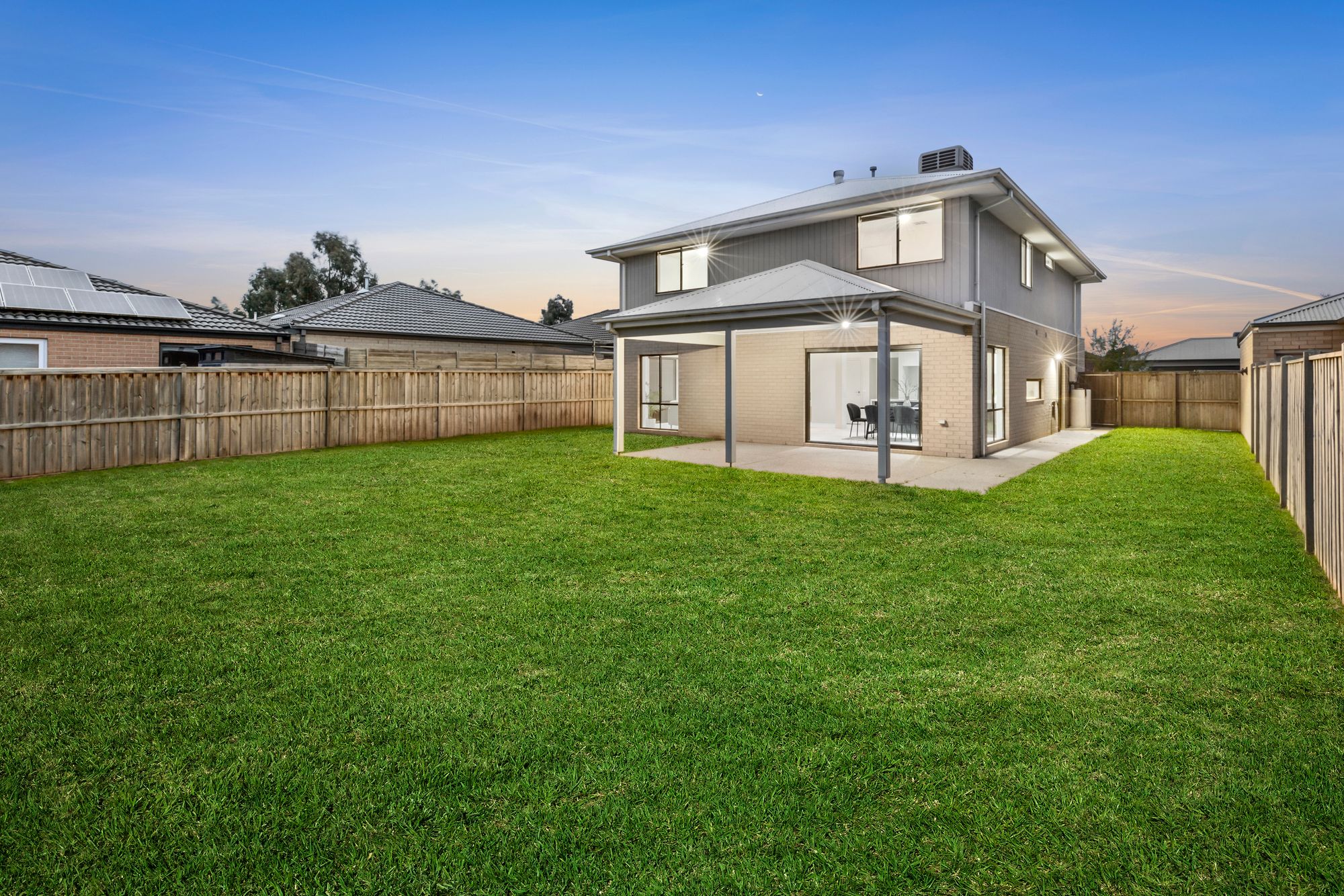 Listing image for 33 Neon Avenue, MOUNT DUNEED  VIC  3217
