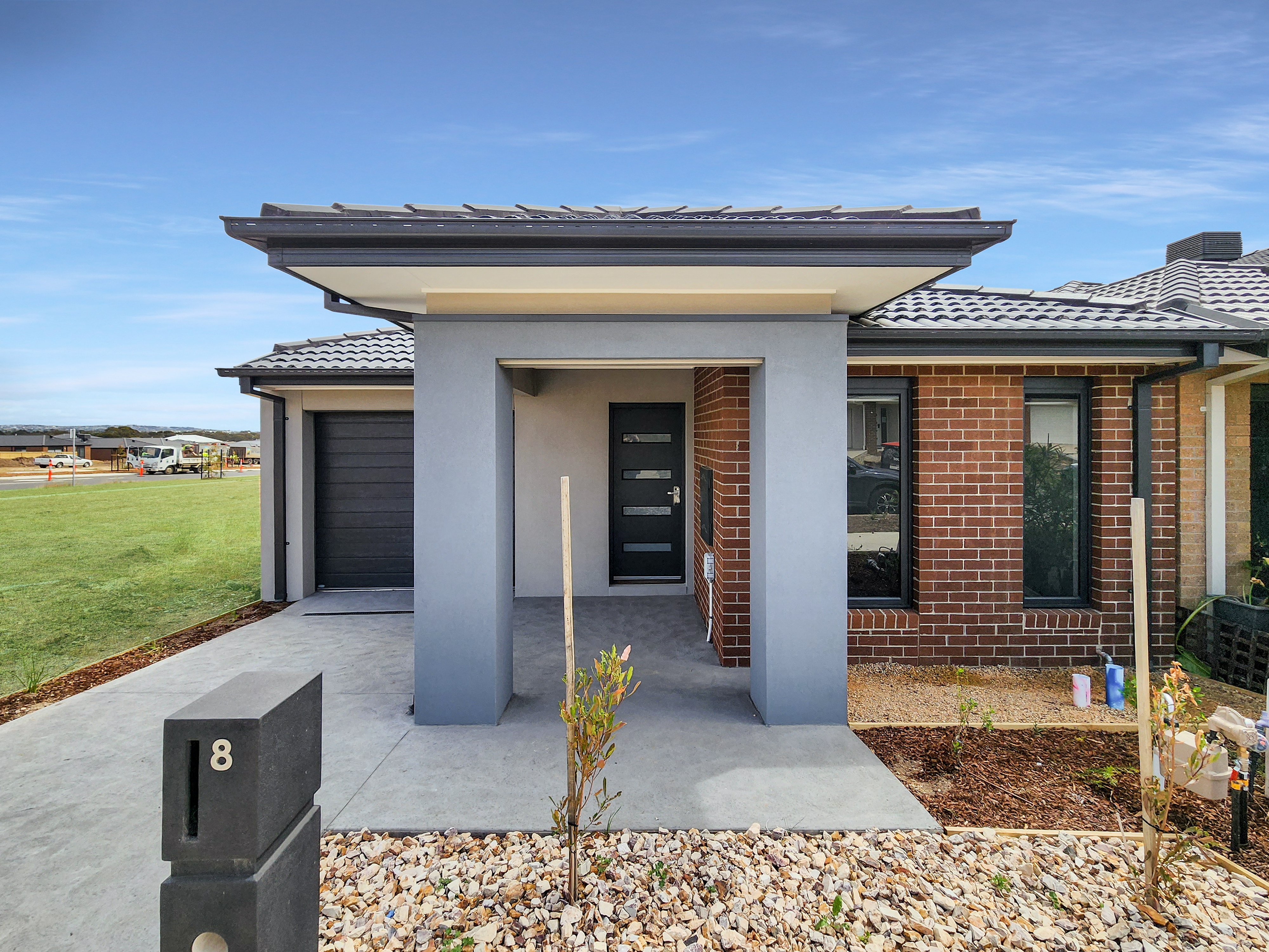 Listing image for 8 Walter Street, CHARLEMONT  VIC  3217