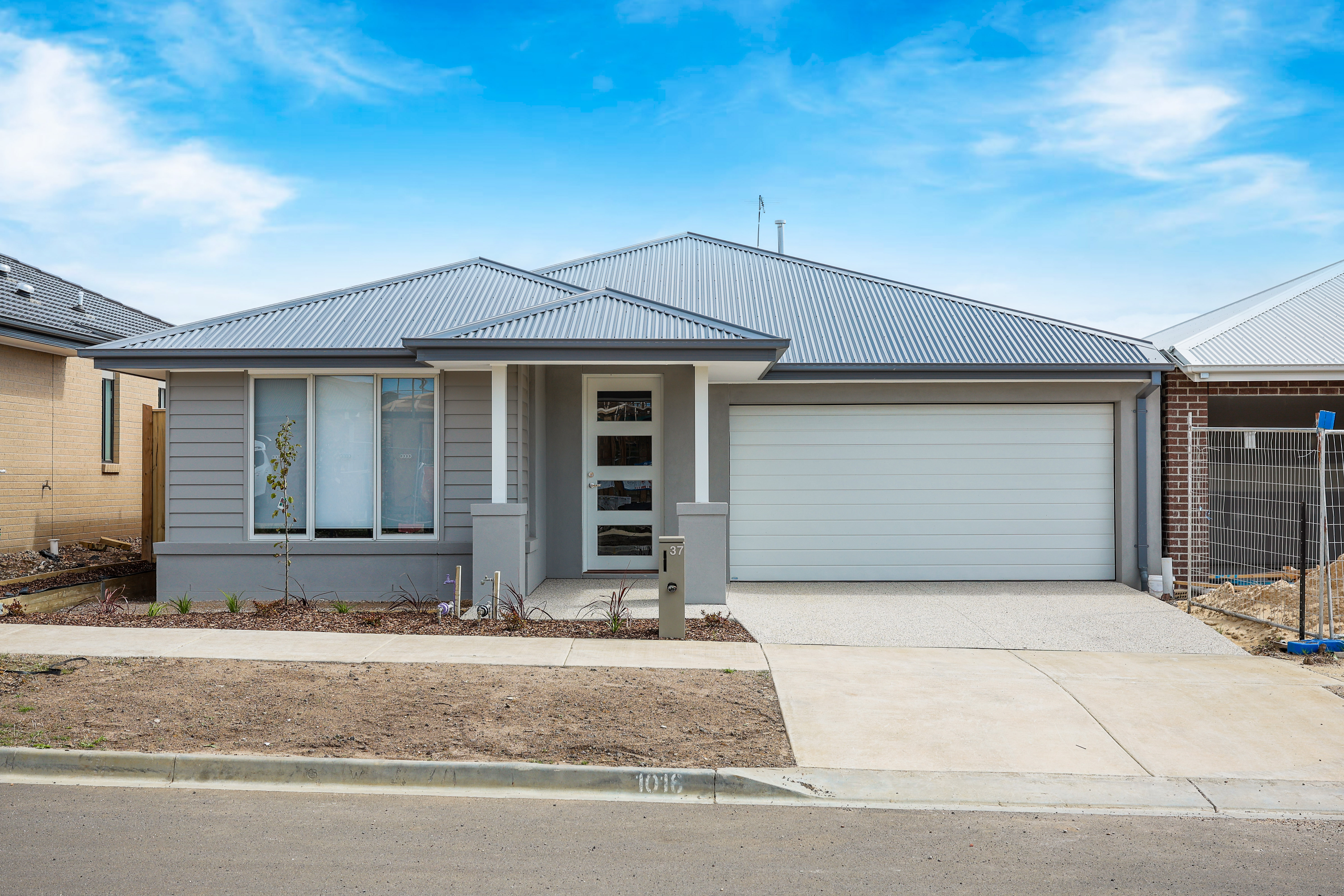 Listing image for 37 Heathcote Street, MOUNT DUNEED  VIC  3217