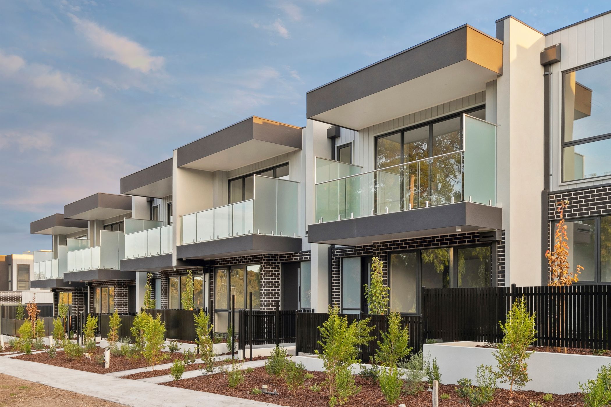 6/48-58 Station Lake Road, LARA