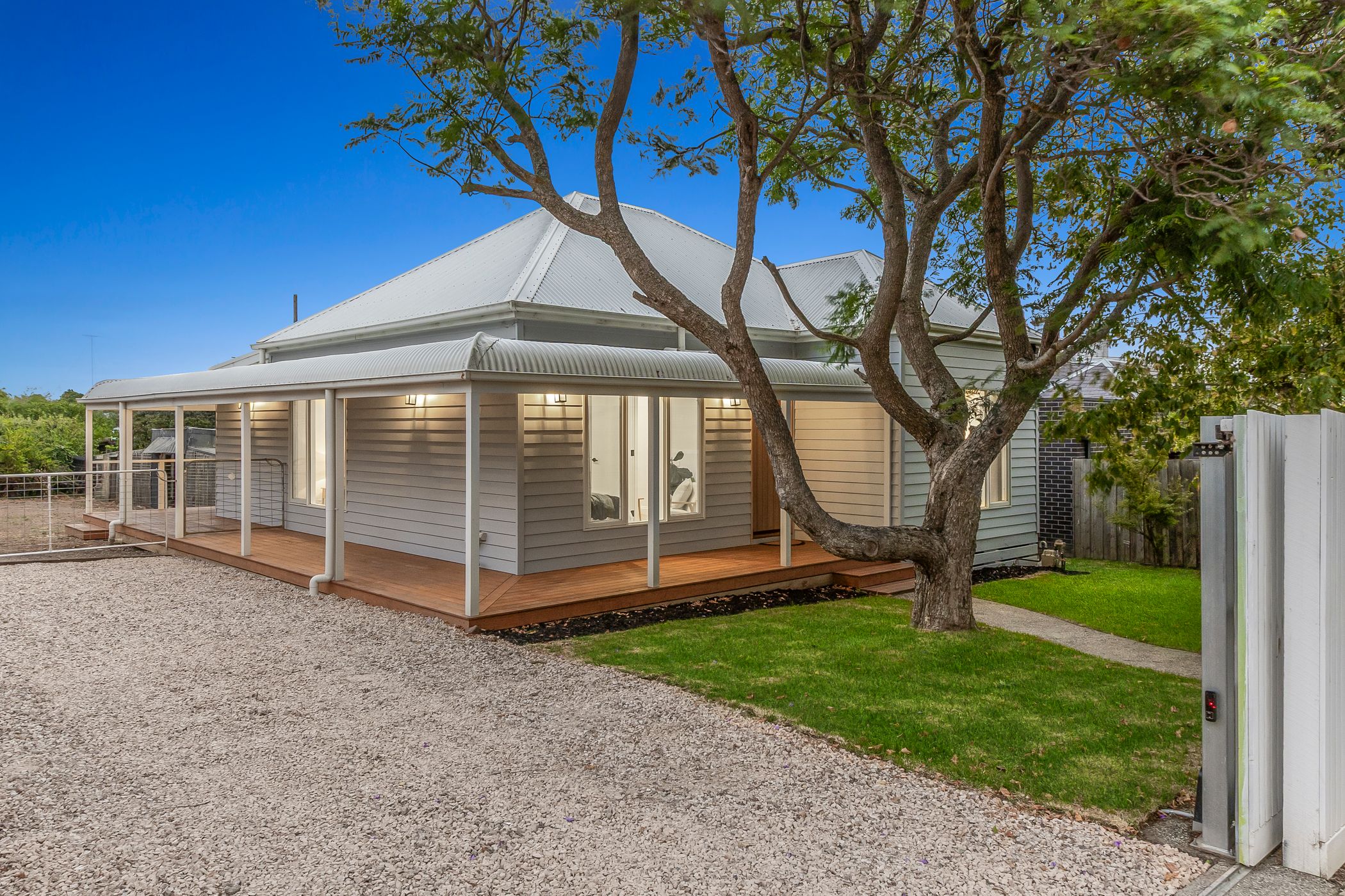 99 Mount Pleasant Road, BELMONT