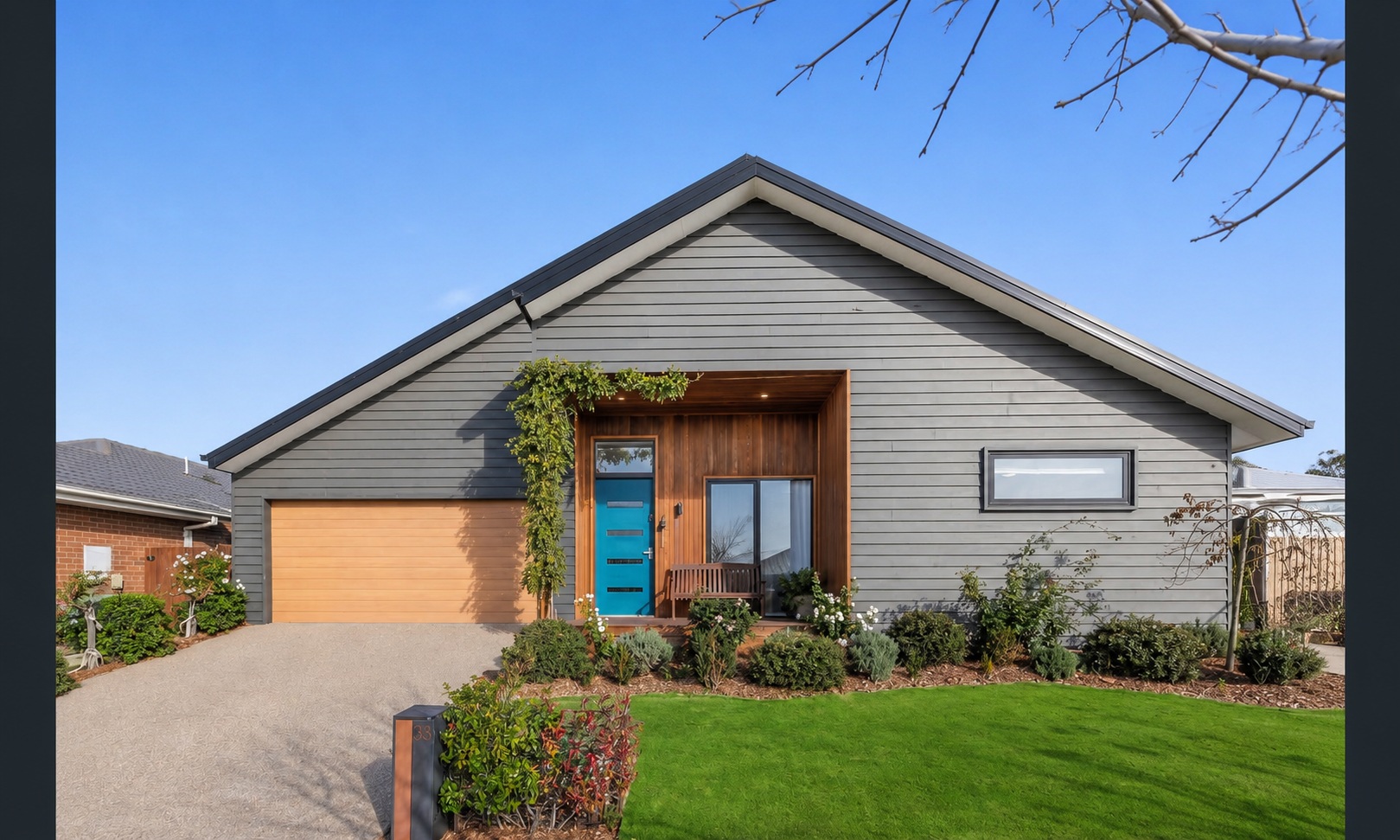 33 Whiteley Street, MOUNT DUNEED