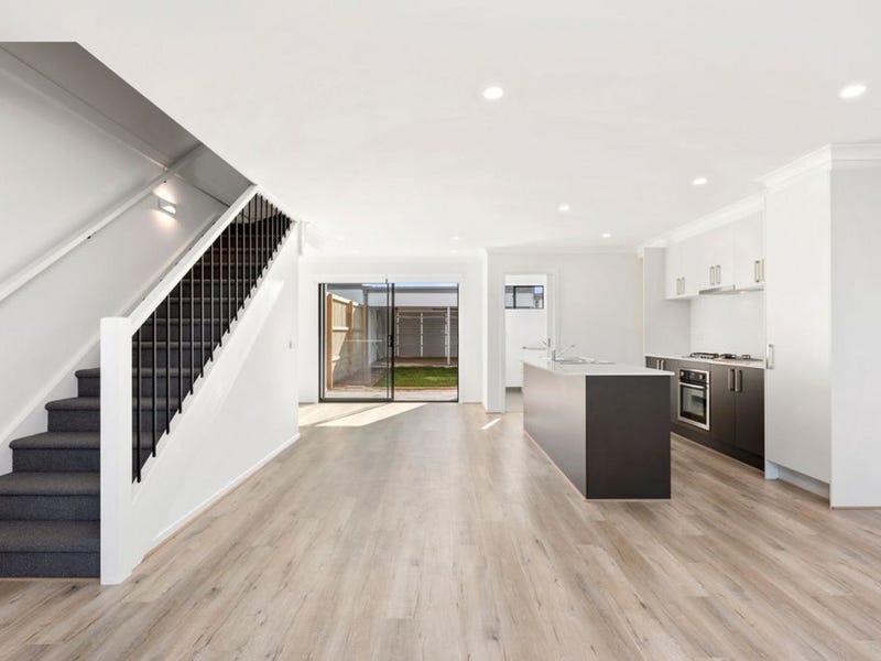 25 Parkfield Boulevard