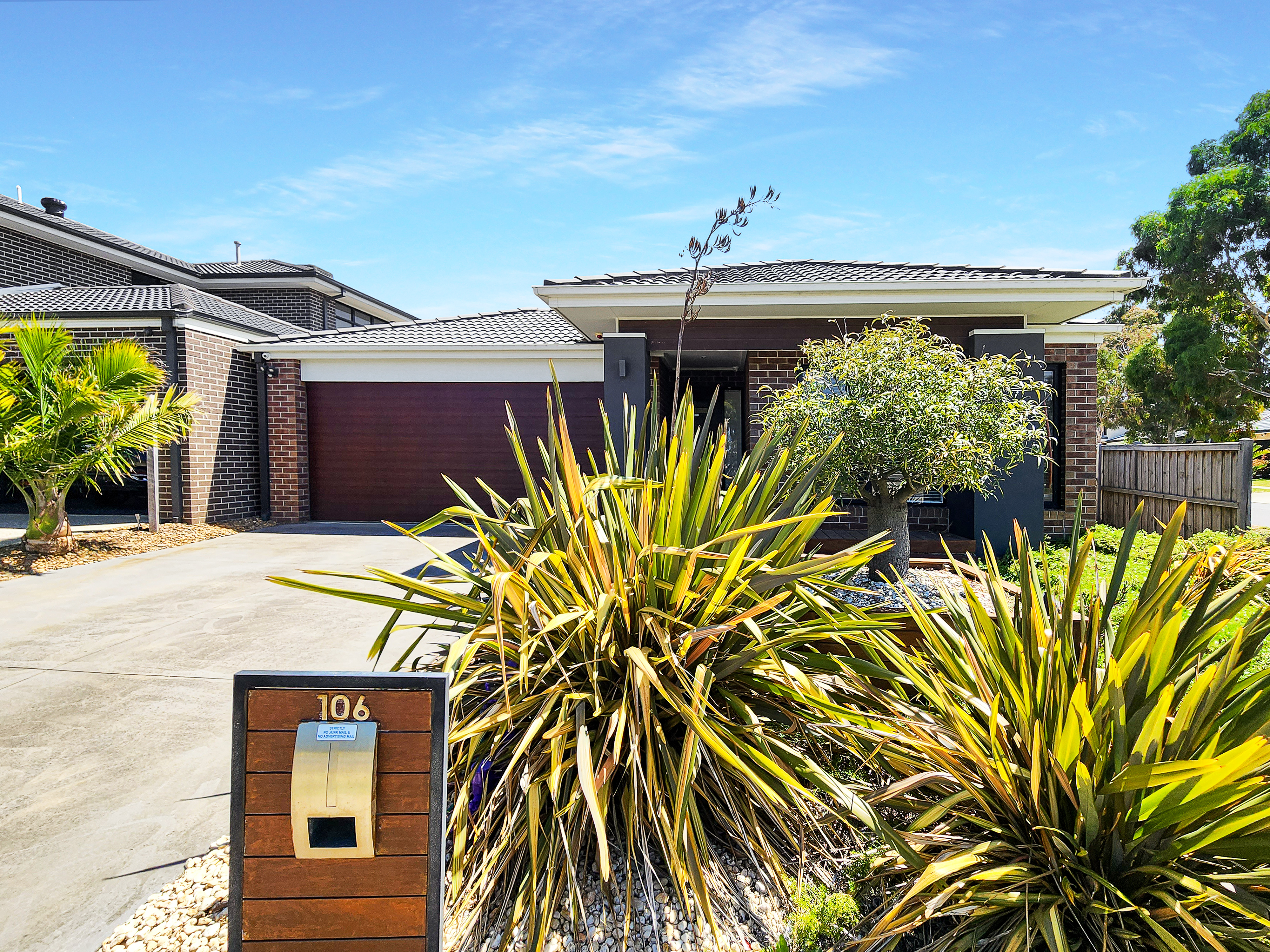 Listing image for 106 Sovereign Drive, MOUNT DUNEED  VIC  3217