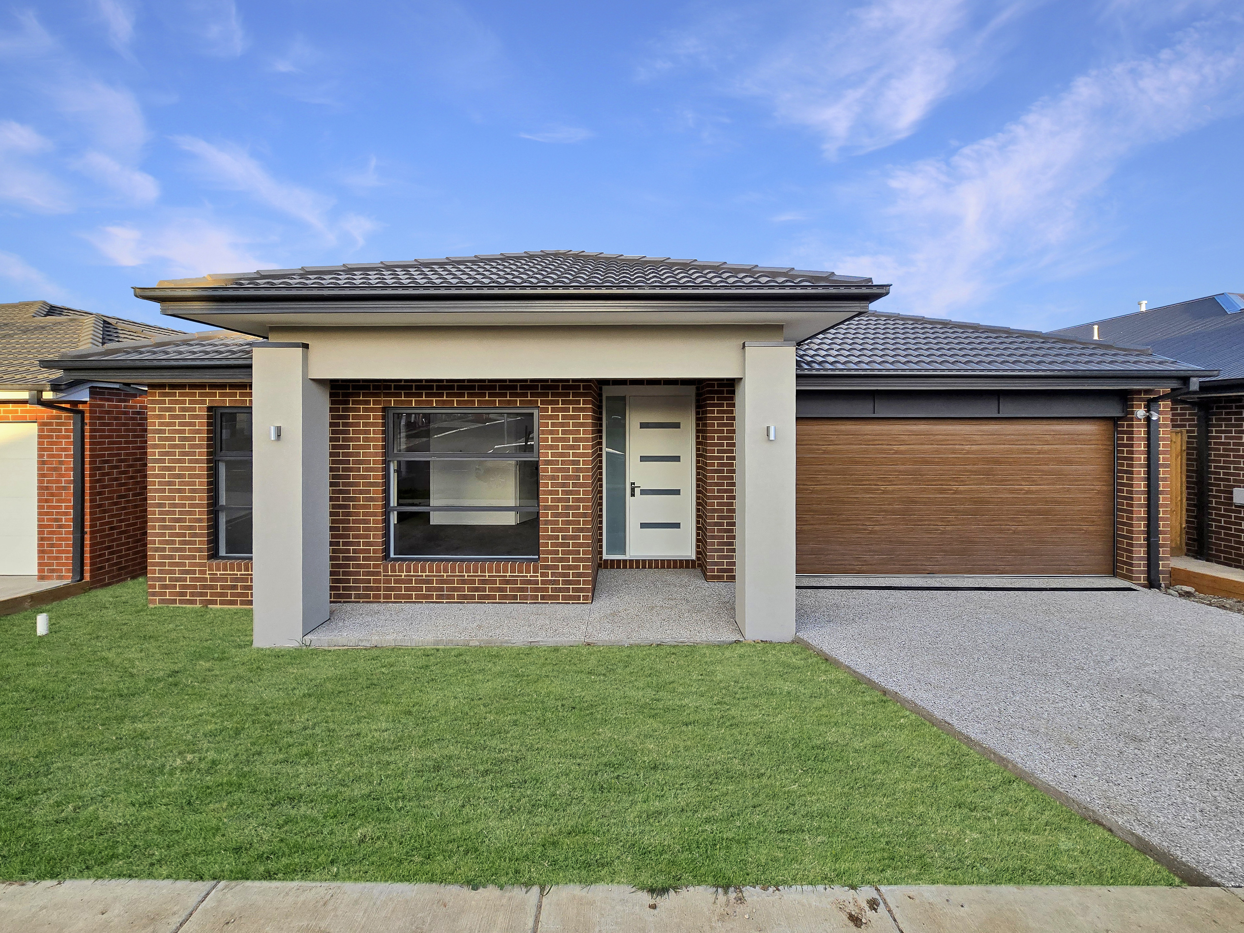 Listing image for 32 Gilroy Crescent, CHARLEMONT  VIC  3217