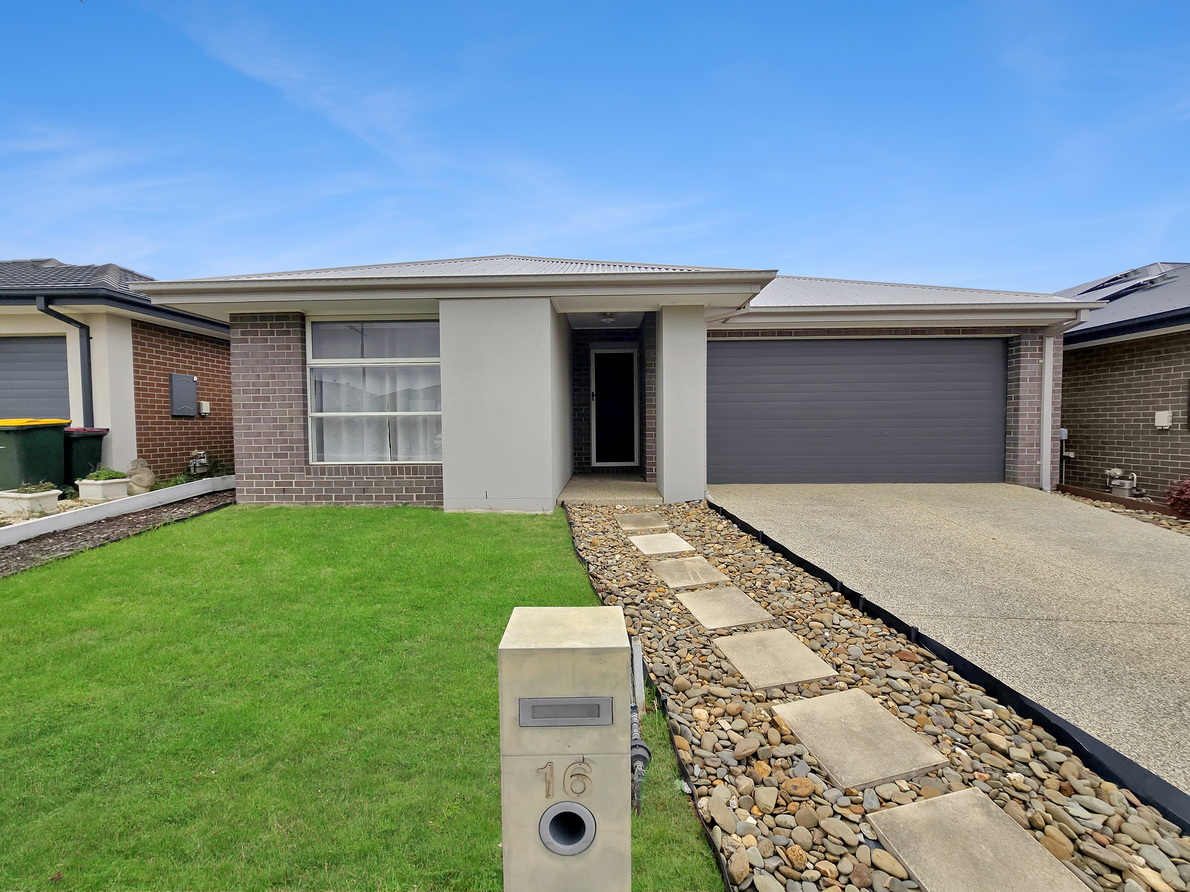 16 Edenhope Circuit