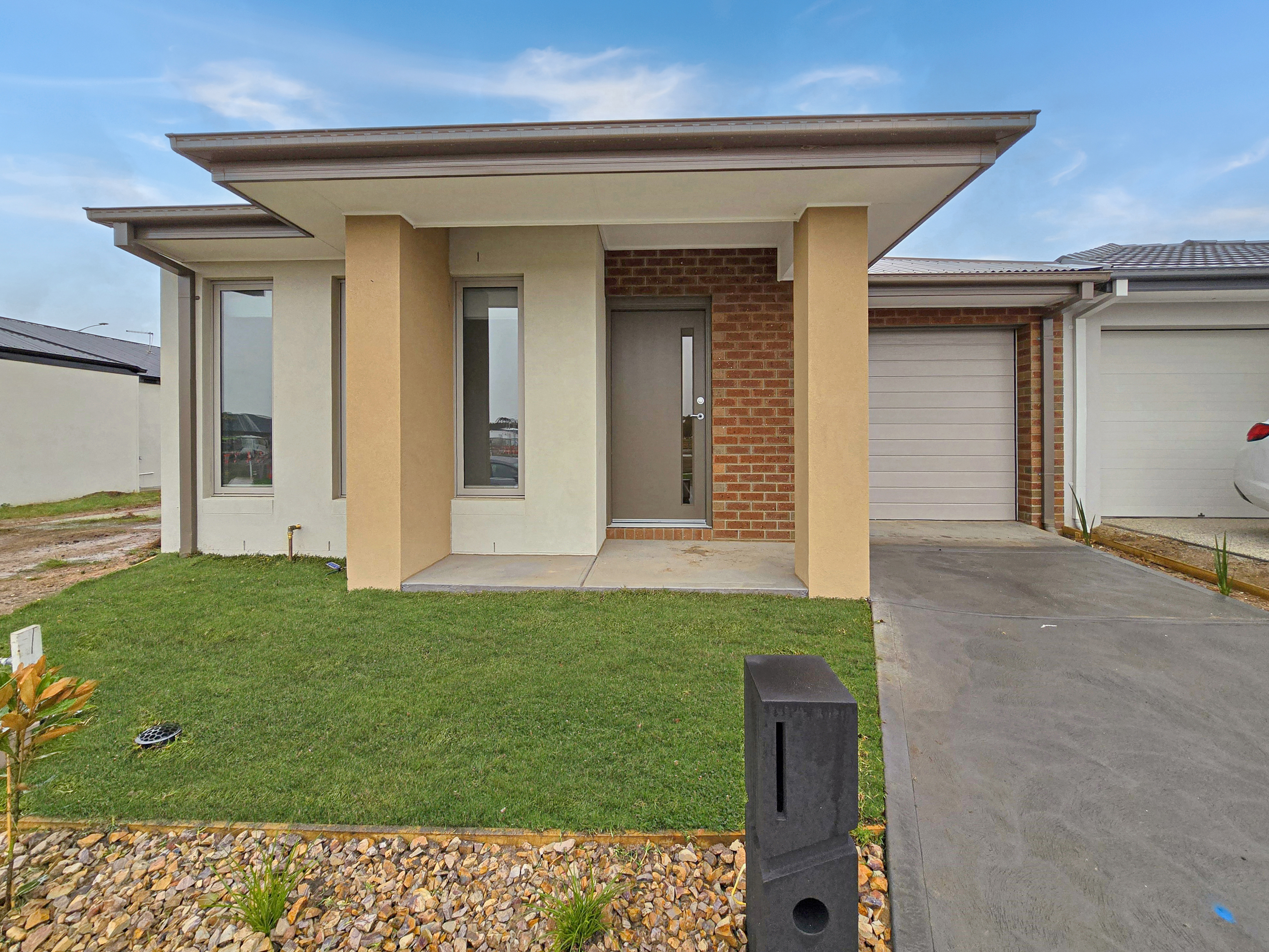 Listing image for 5 Melaleuca Street, ARMSTRONG CREEK  VIC  3217