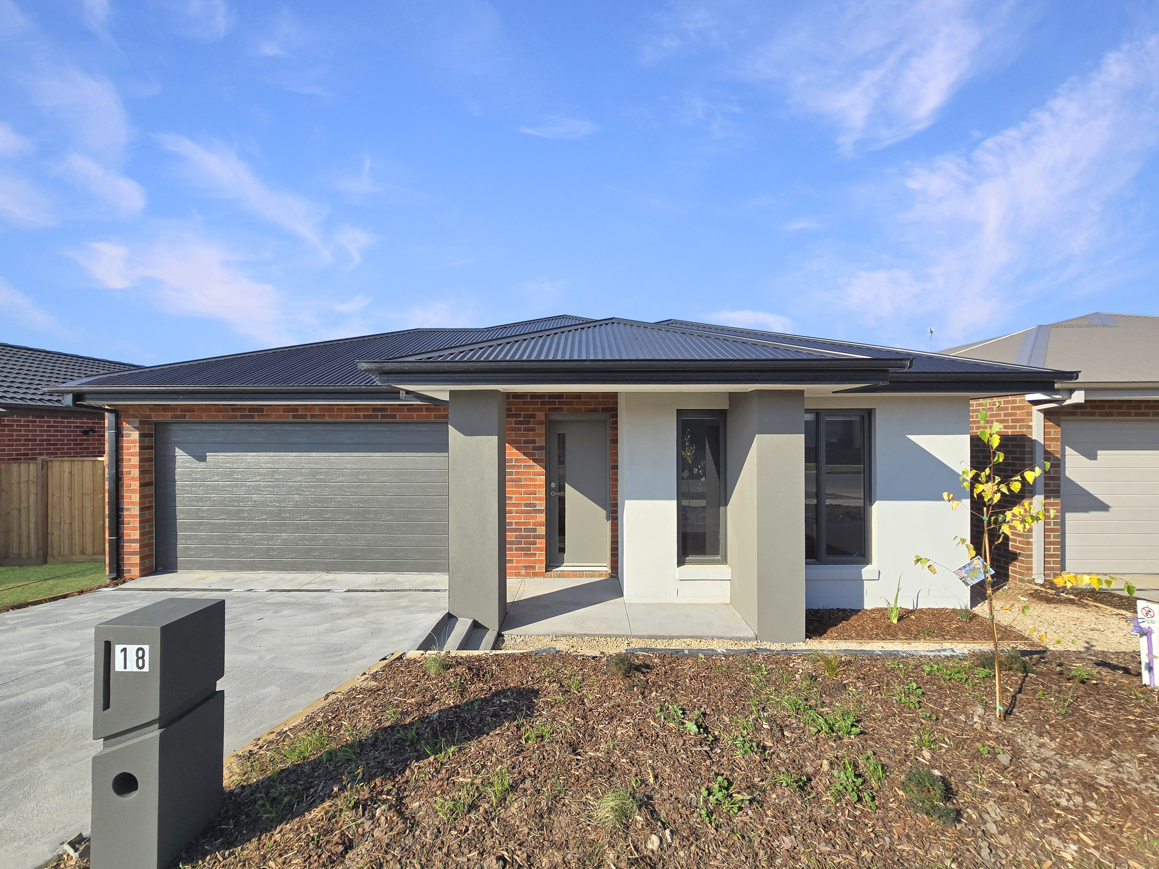 Listing image for 18 Mollyan Avenue, CHARLEMONT  VIC  3217
