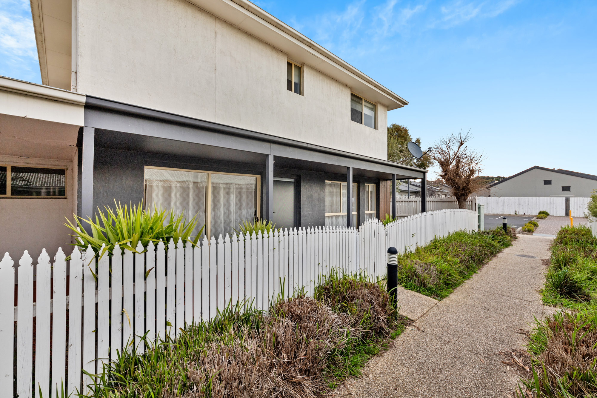 180 Cox Road, LOVELY BANKS