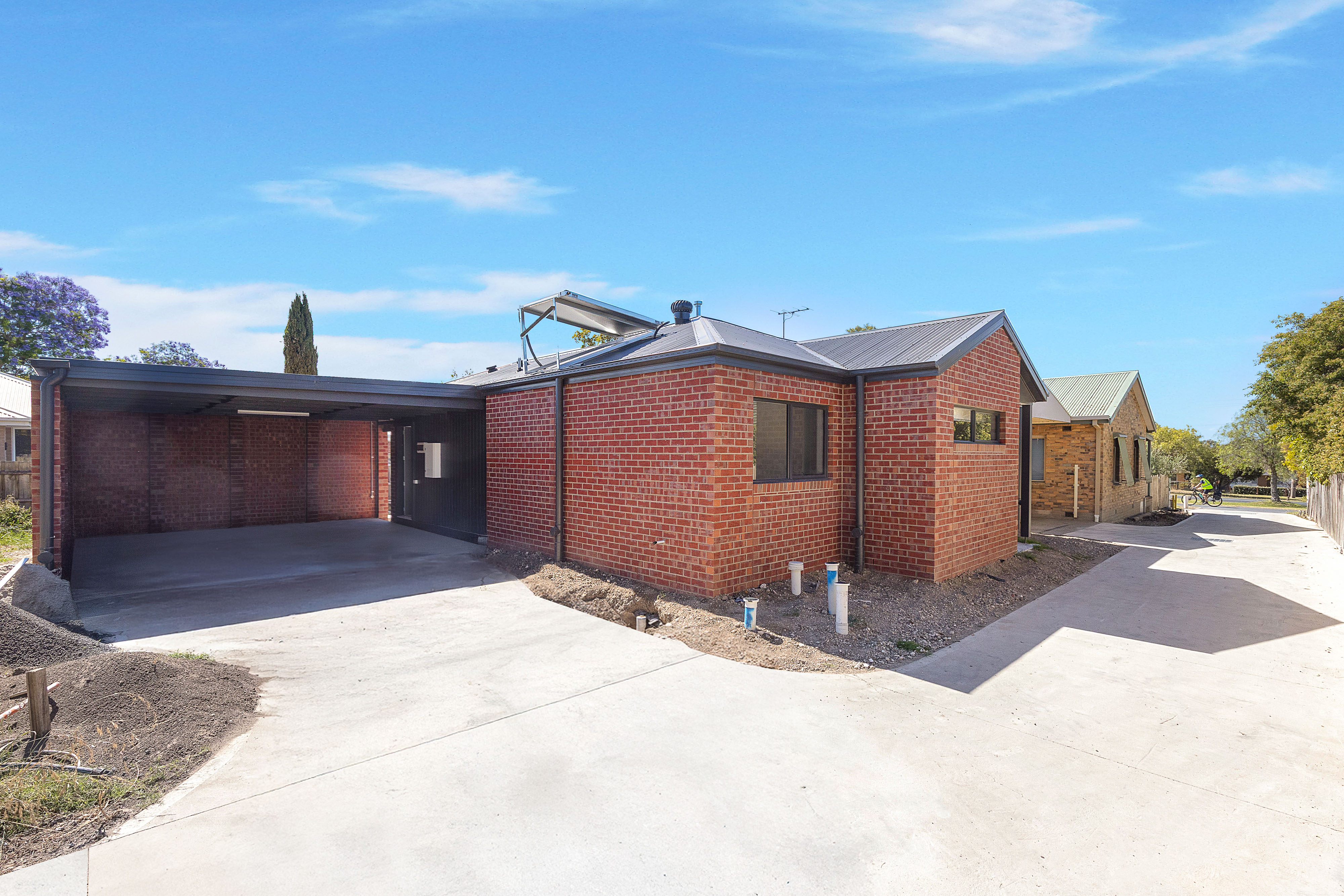 2/36 Station Lake Road, LARA