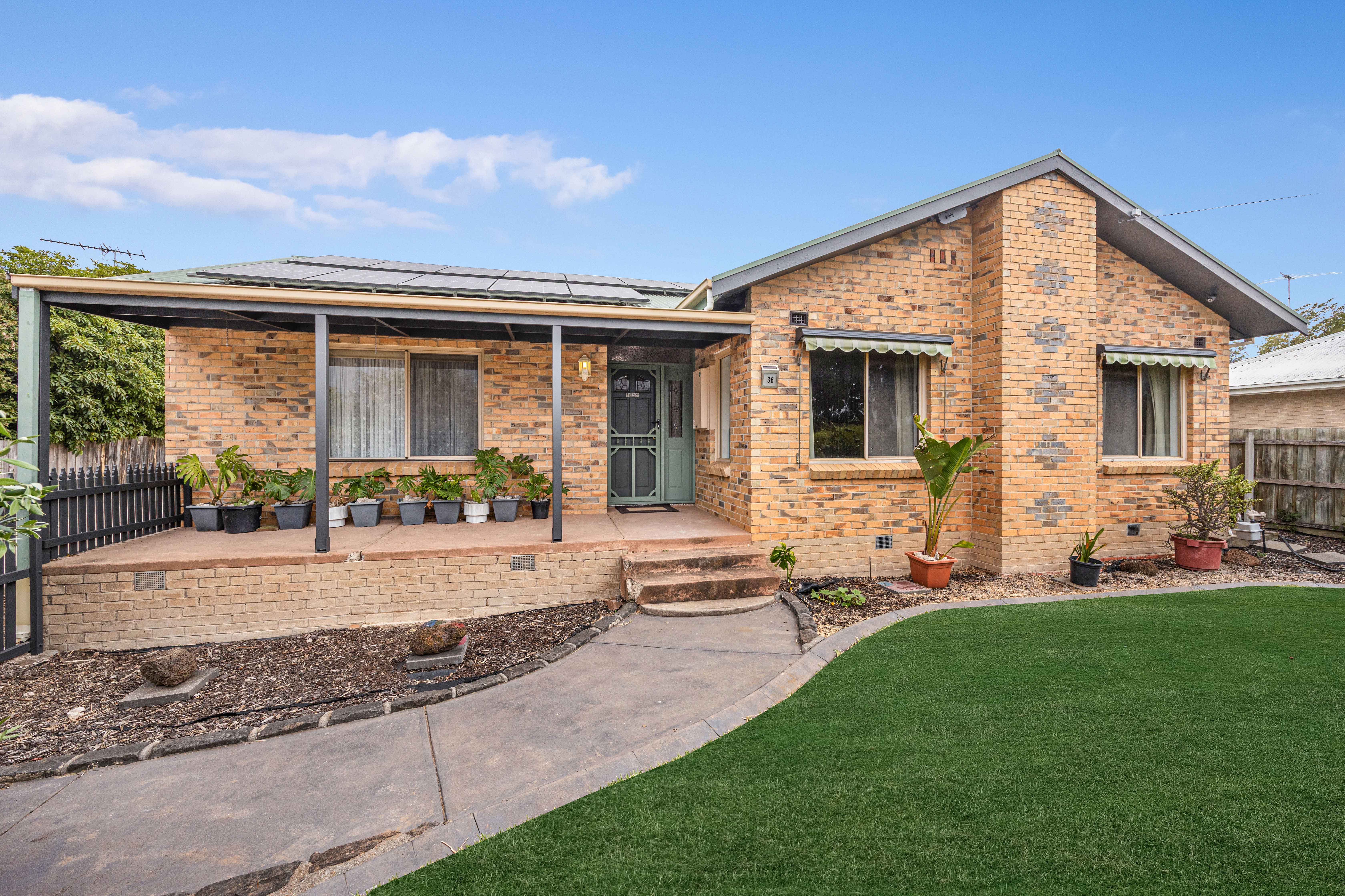 1/36 Station Lake Road, LARA