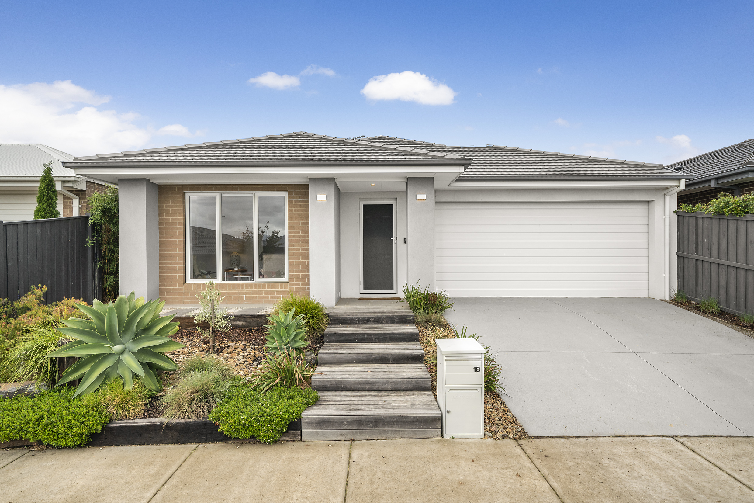 18 Barbra Drive, CHARLEMONT