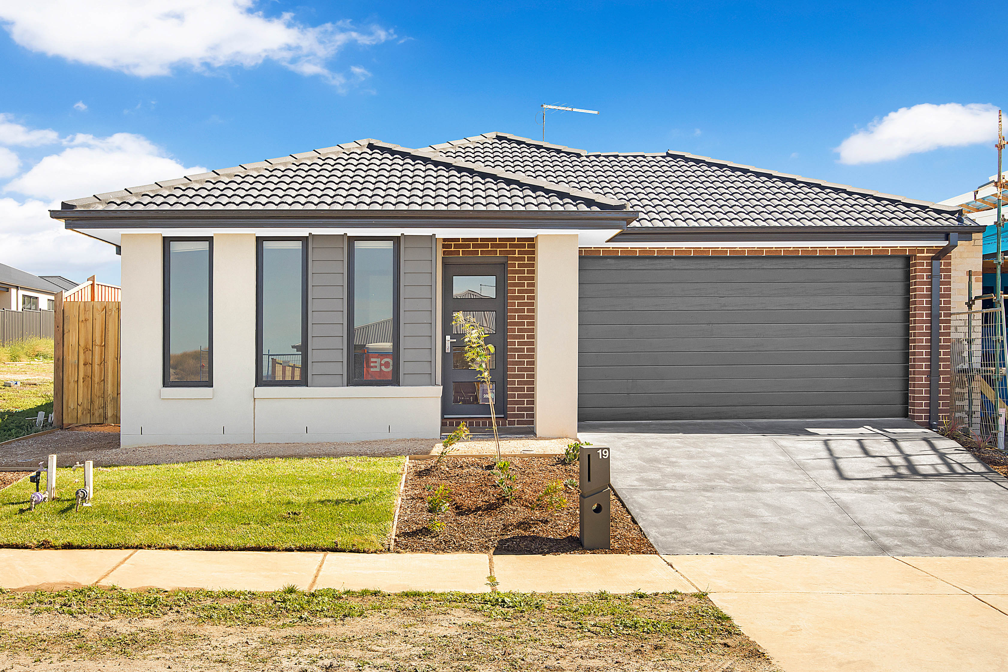 19 Colombard Street, MOUNT DUNEED