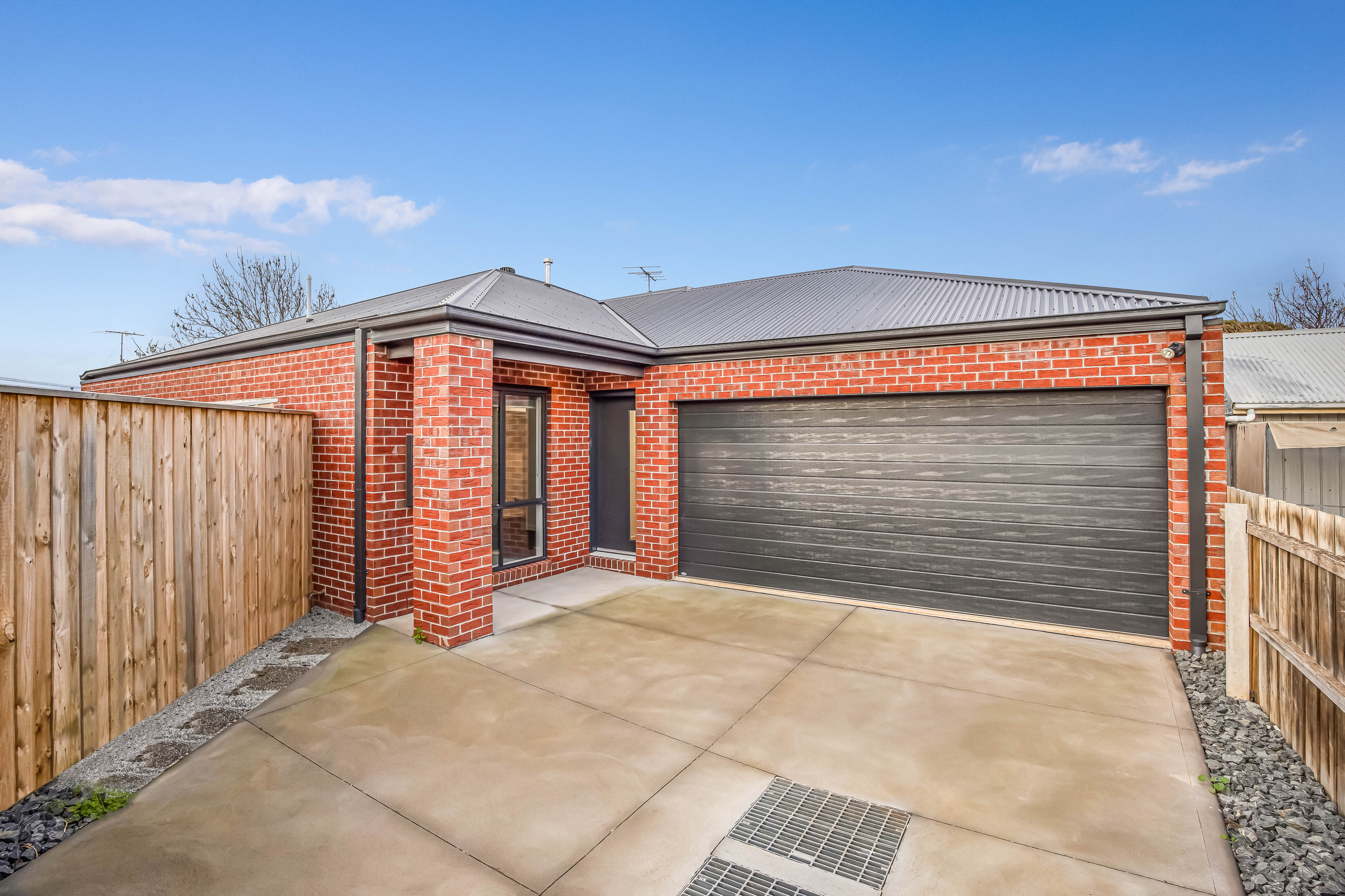 42A Cameron Crescent, LARA