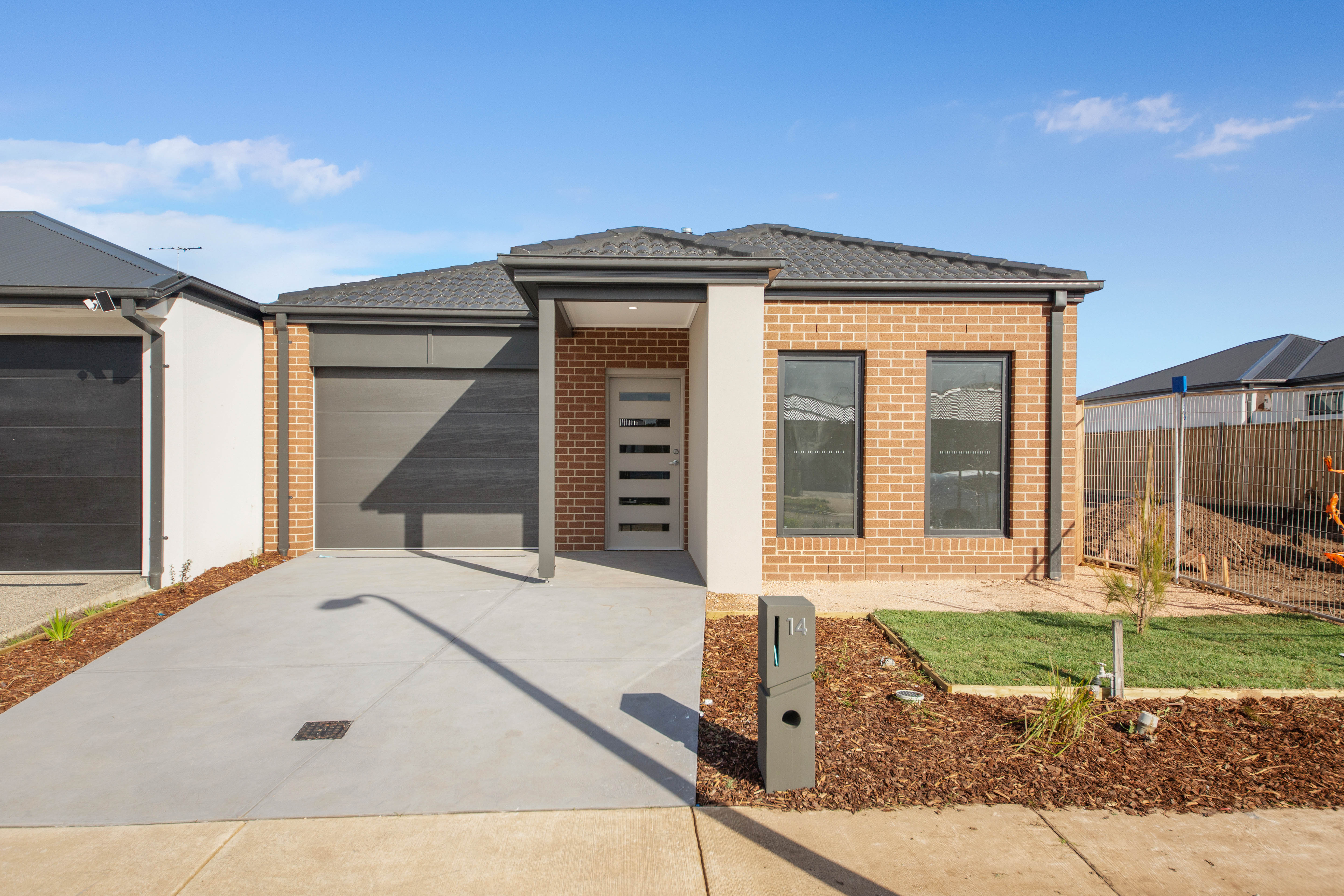 14 Skipper Avenue, LARA