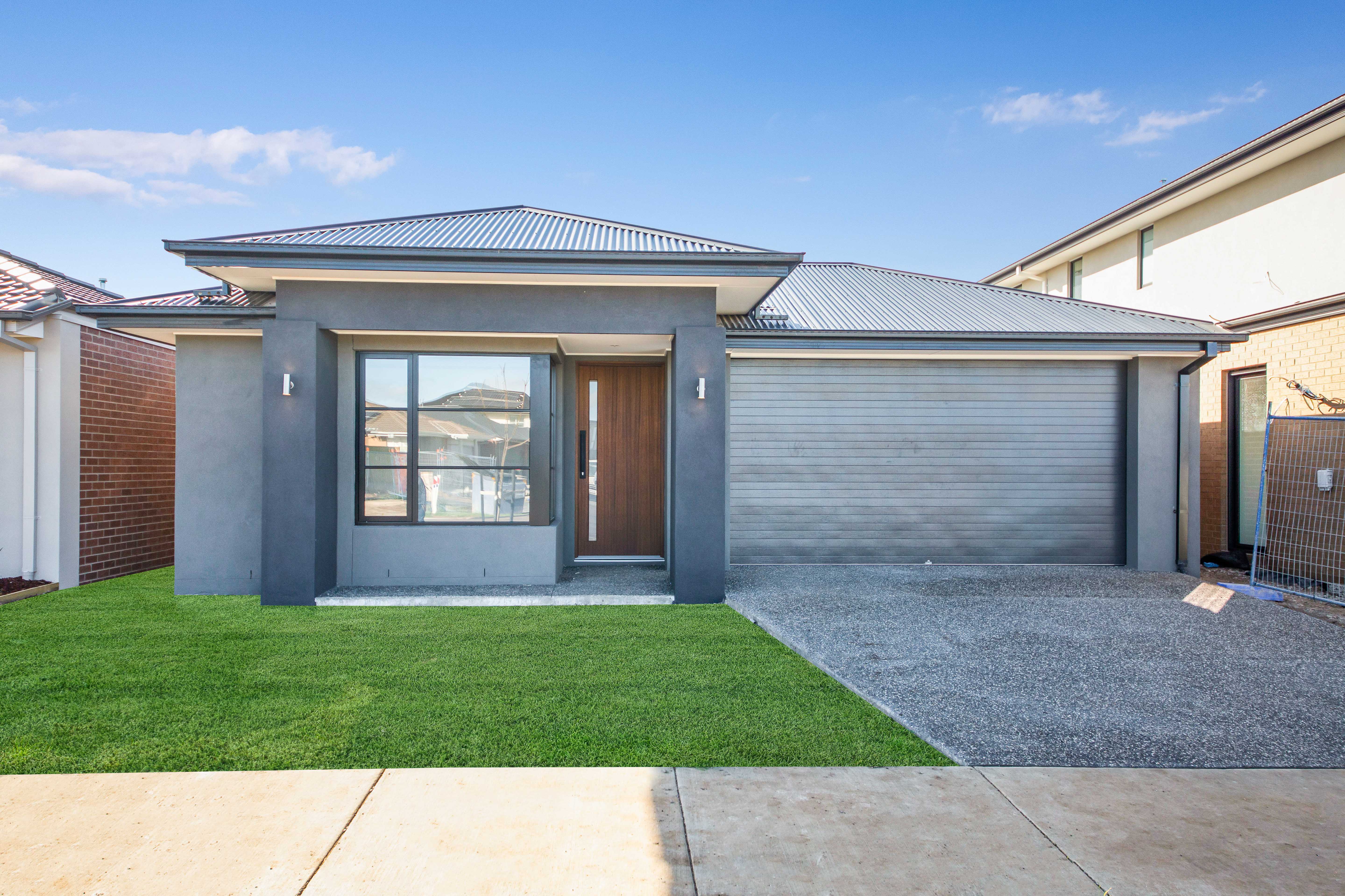 61 Rosedale Circuit, LARA