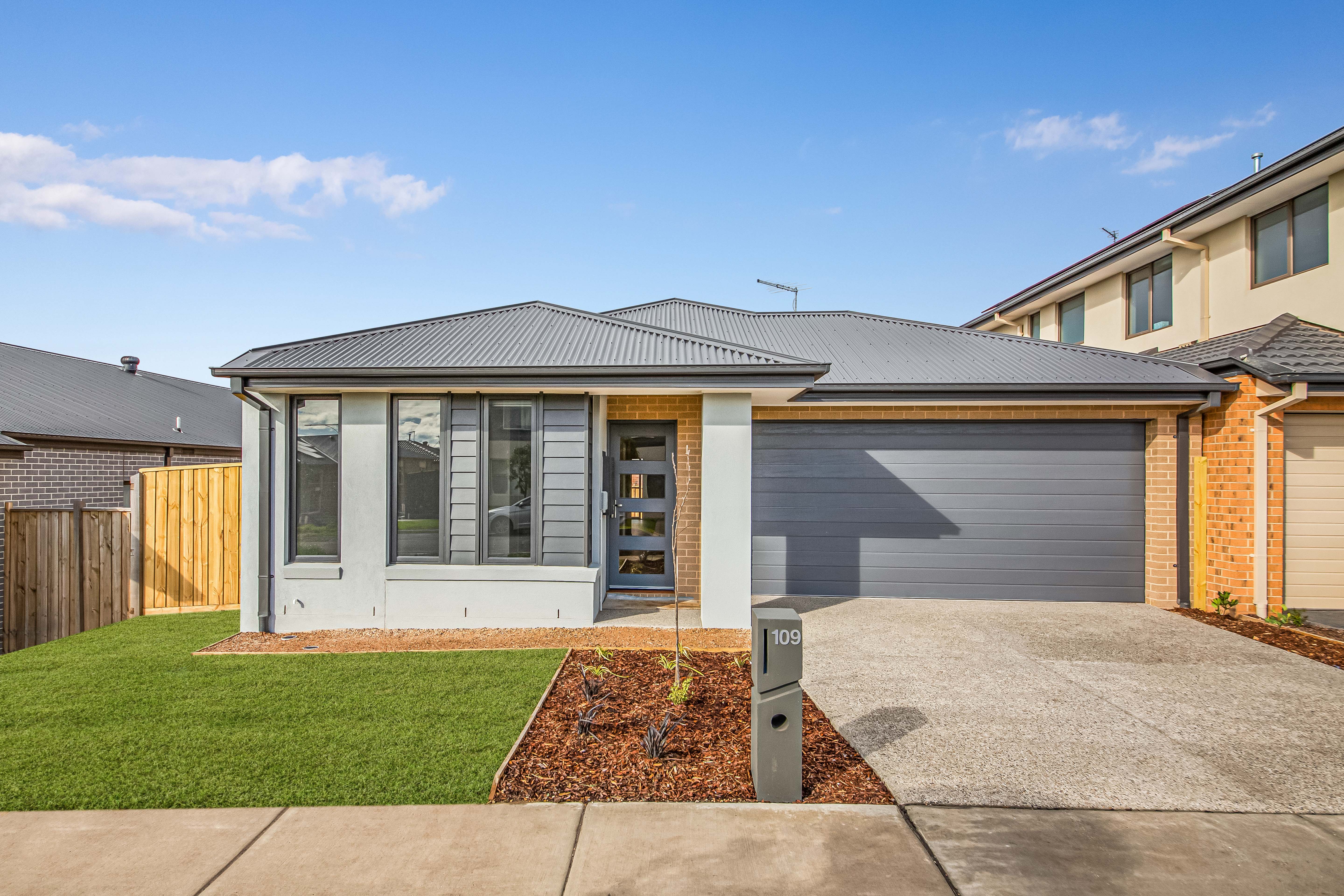 Image of 109 Sparrovale Road