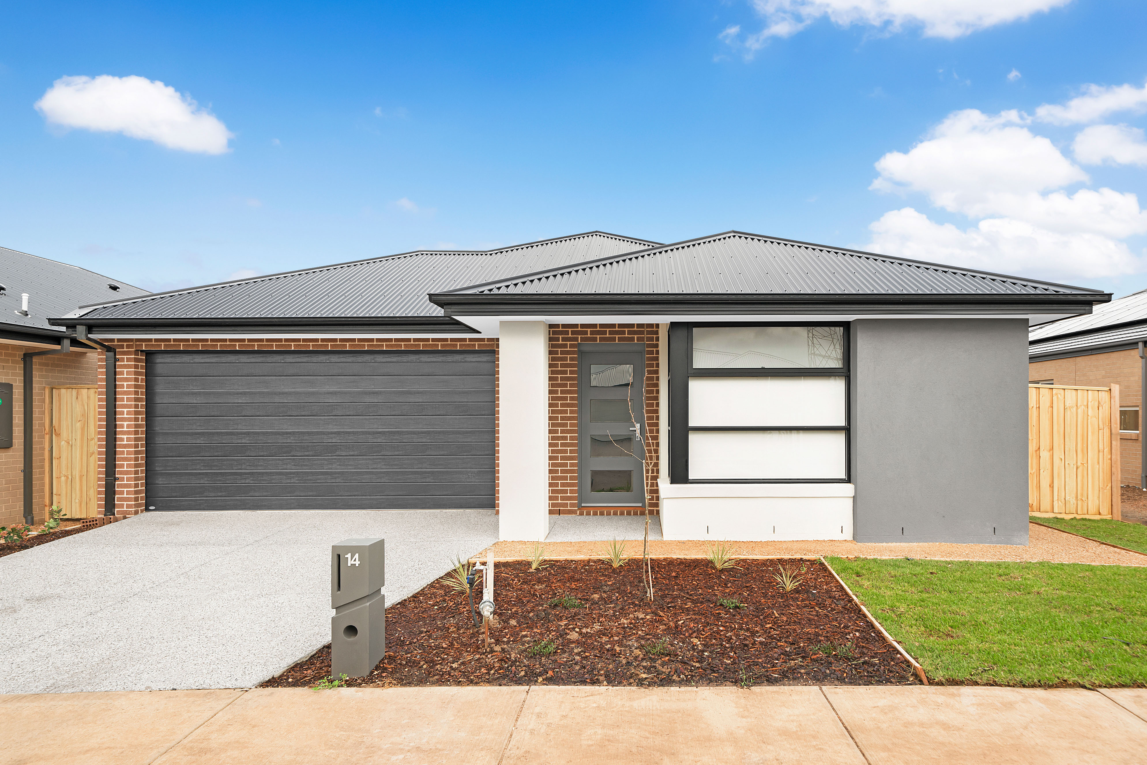 14 Matilda Circuit, LARA
