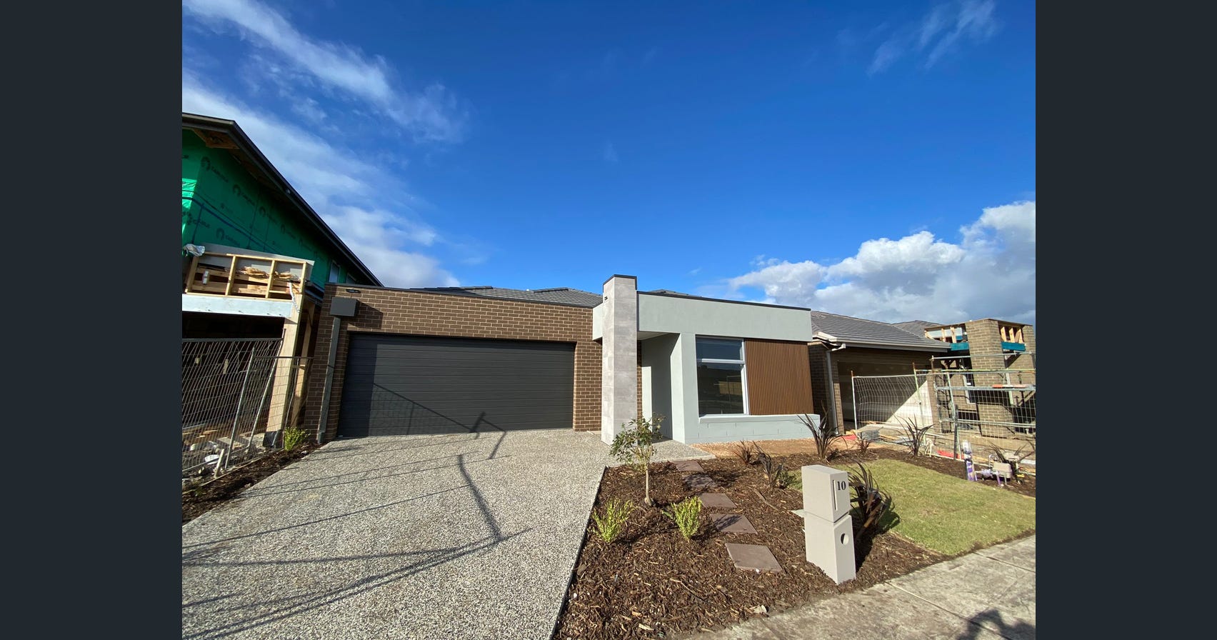 10 Song Street, MAMBOURIN