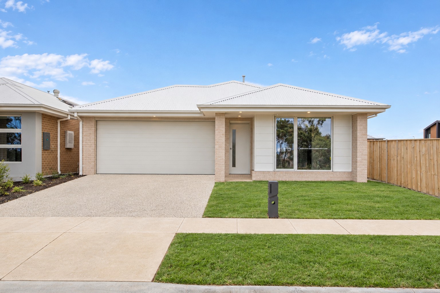 77 Forrest Green Drive, ARMSTRONG CREEK